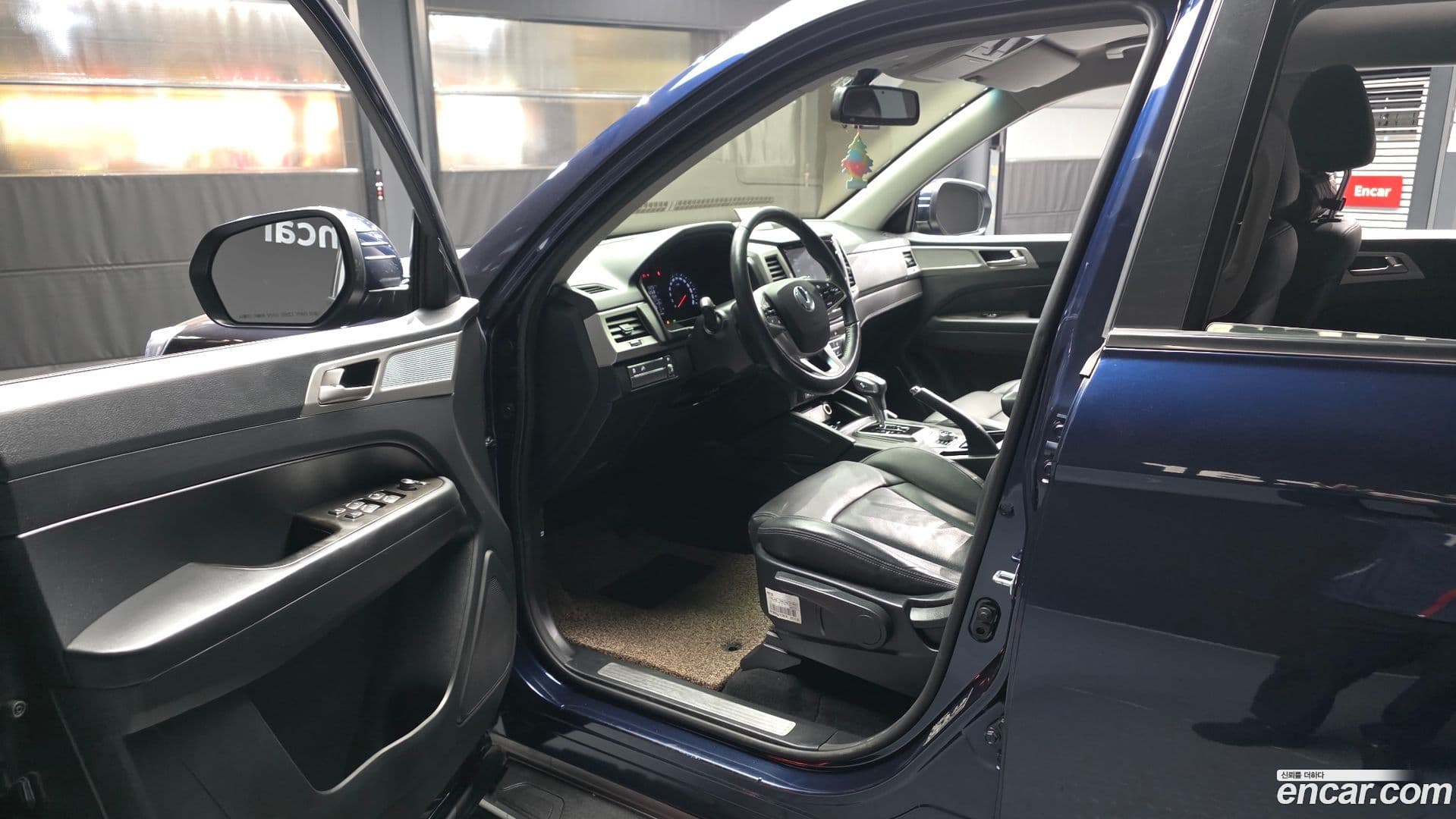Main__Slider__Photo:Rexton KG Mobility 2019.1-9