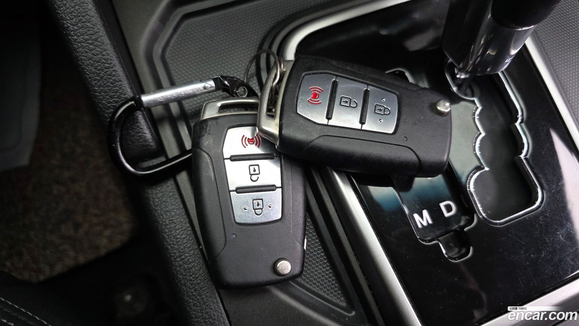 Main__Slider__Photo:Rexton KG Mobility 2019.1-17