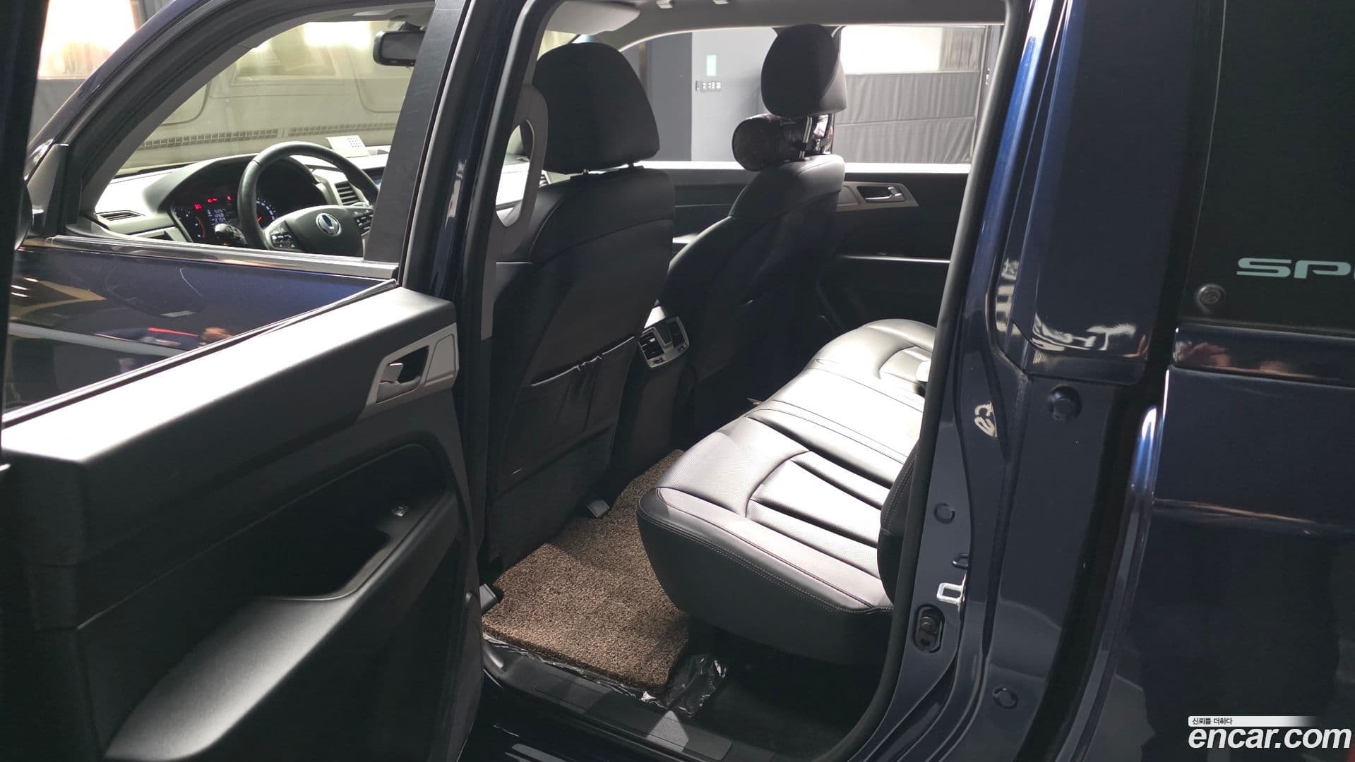 Main__Slider__Photo:Rexton KG Mobility 2019.1-25