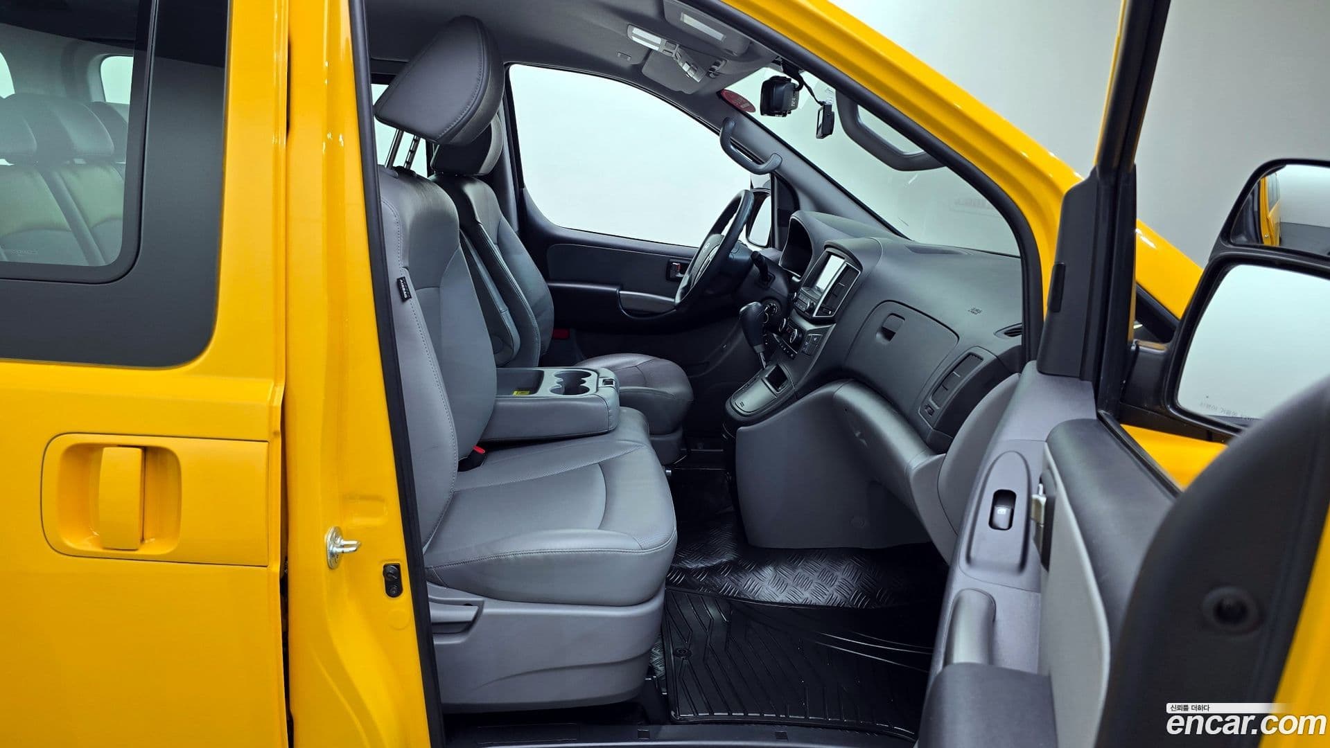 Main__Slider__Photo:Starex Hyundai 2020.11-10