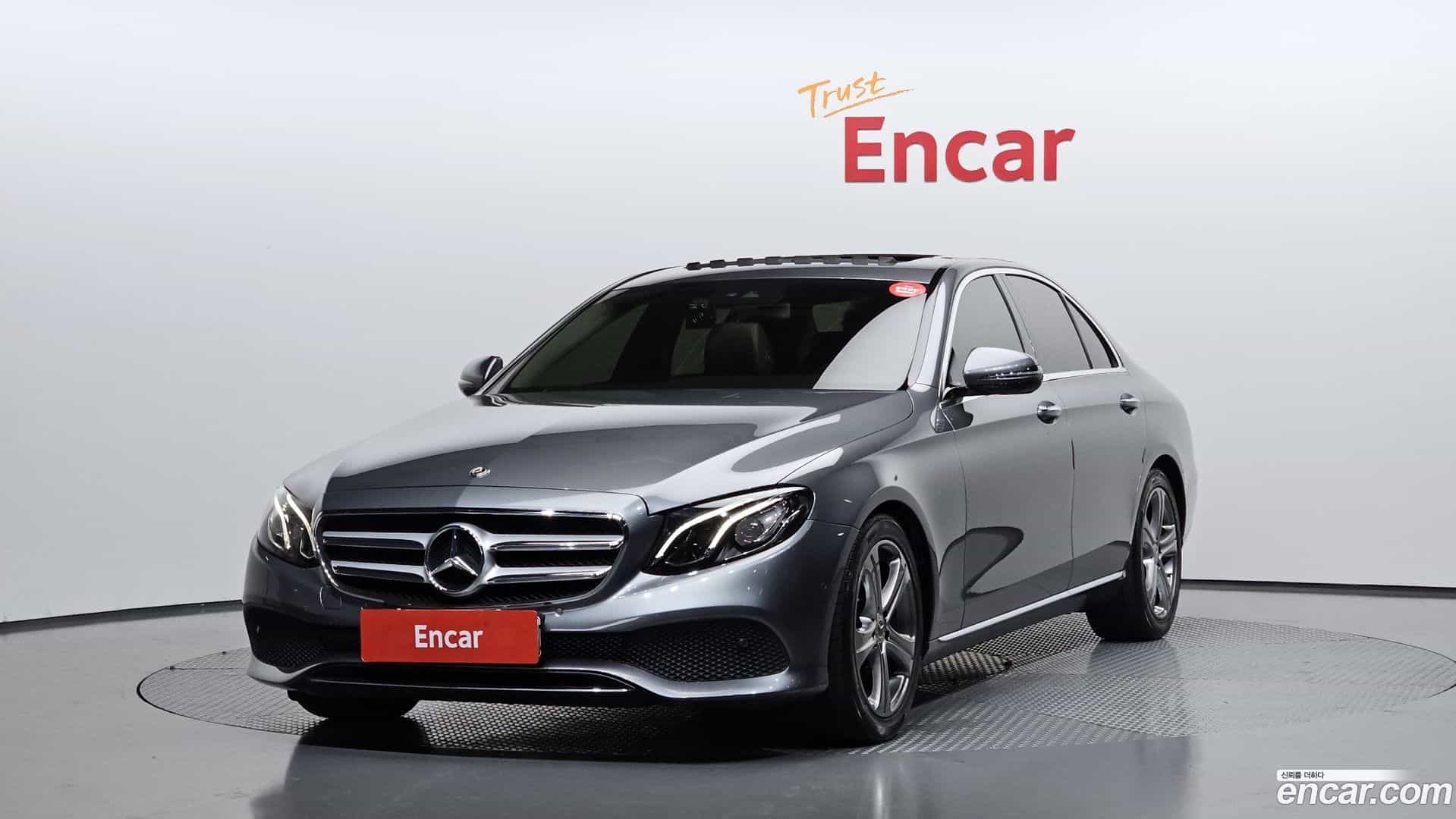 E-Class Mercedes-Benz 2018.2-OUTER-001