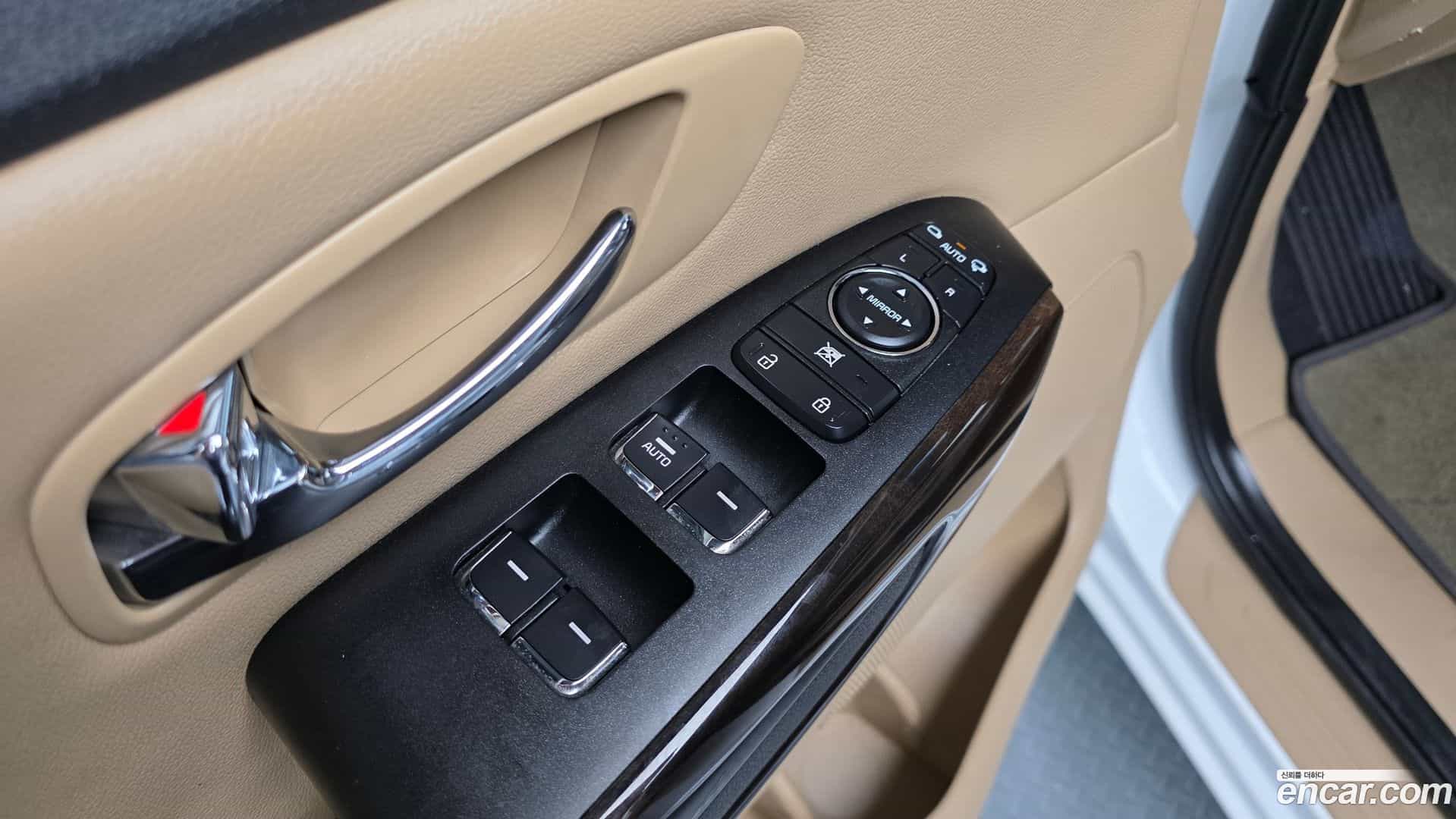 Canival Kia 2019.8-OPTION-048