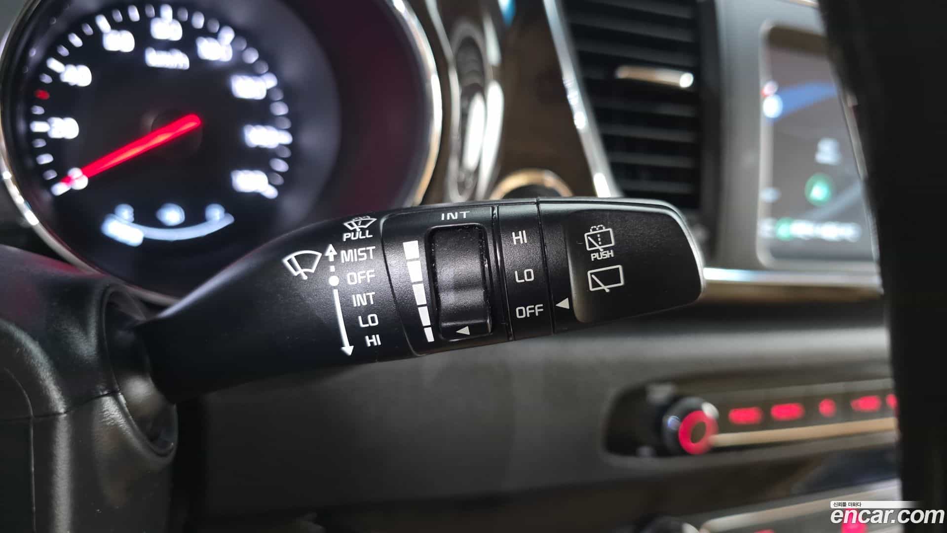 Canival Kia 2019.8-OPTION-049
