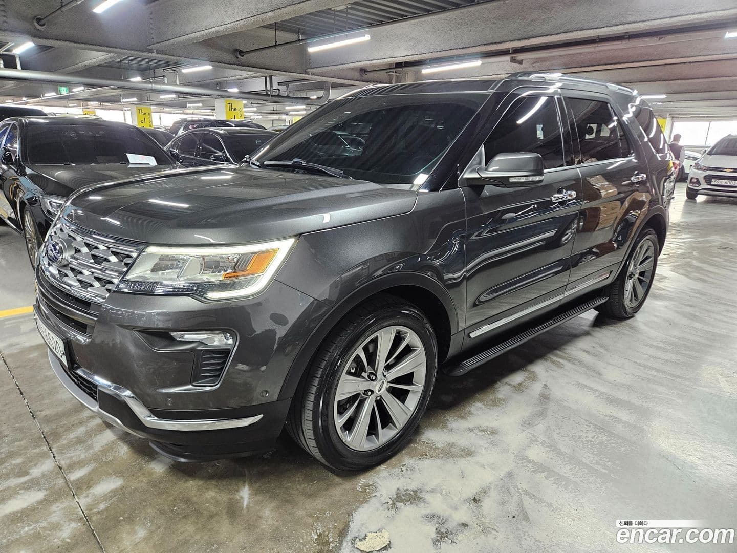 Main__Slider__Photo:Explorer Ford 2018.3-0