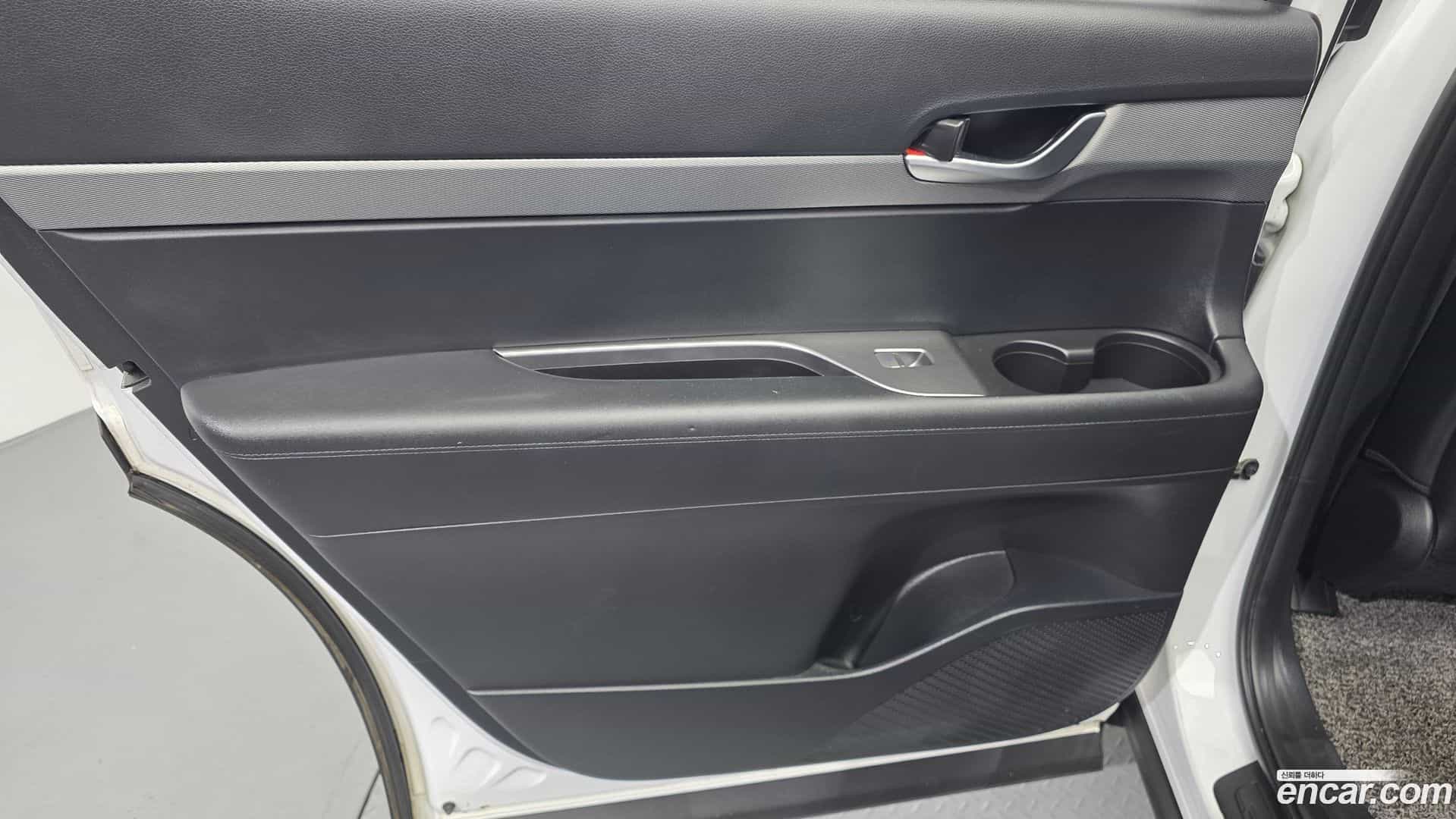 Palisade Hyundai 2022.2-INNER-035