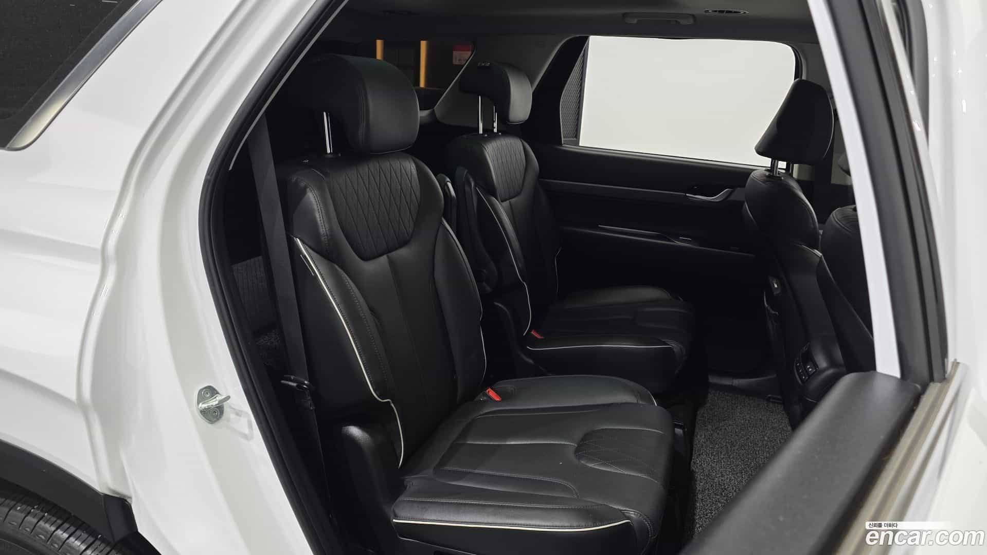 Palisade Hyundai 2022.2-INNER-036