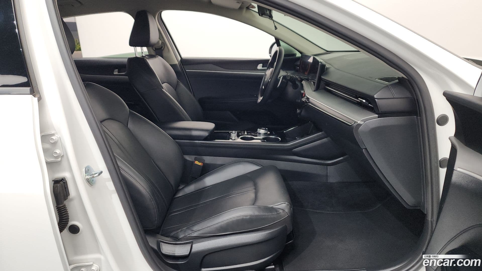 Main__Slider__Photo:K5 Kia 2024.1-10