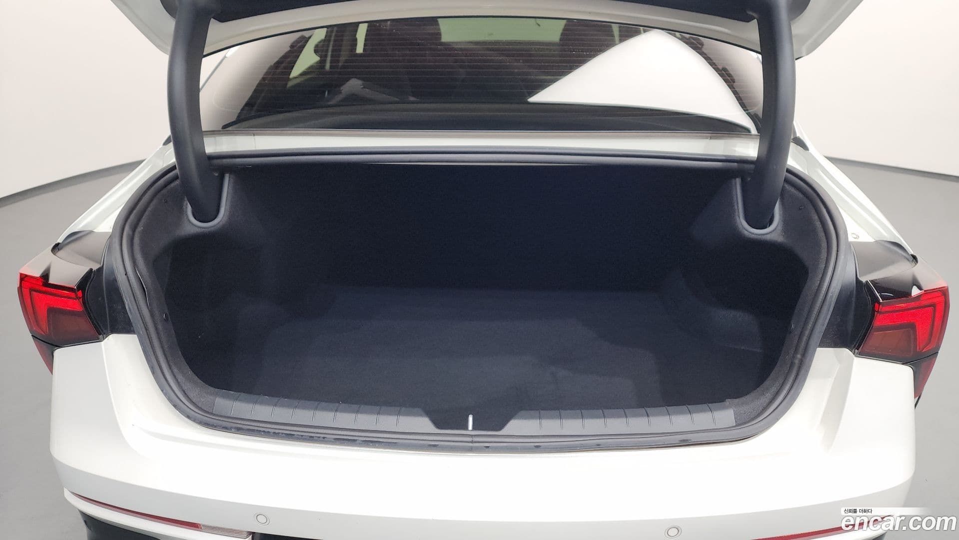 Main__Slider__Photo:K5 Kia 2024.1-19
