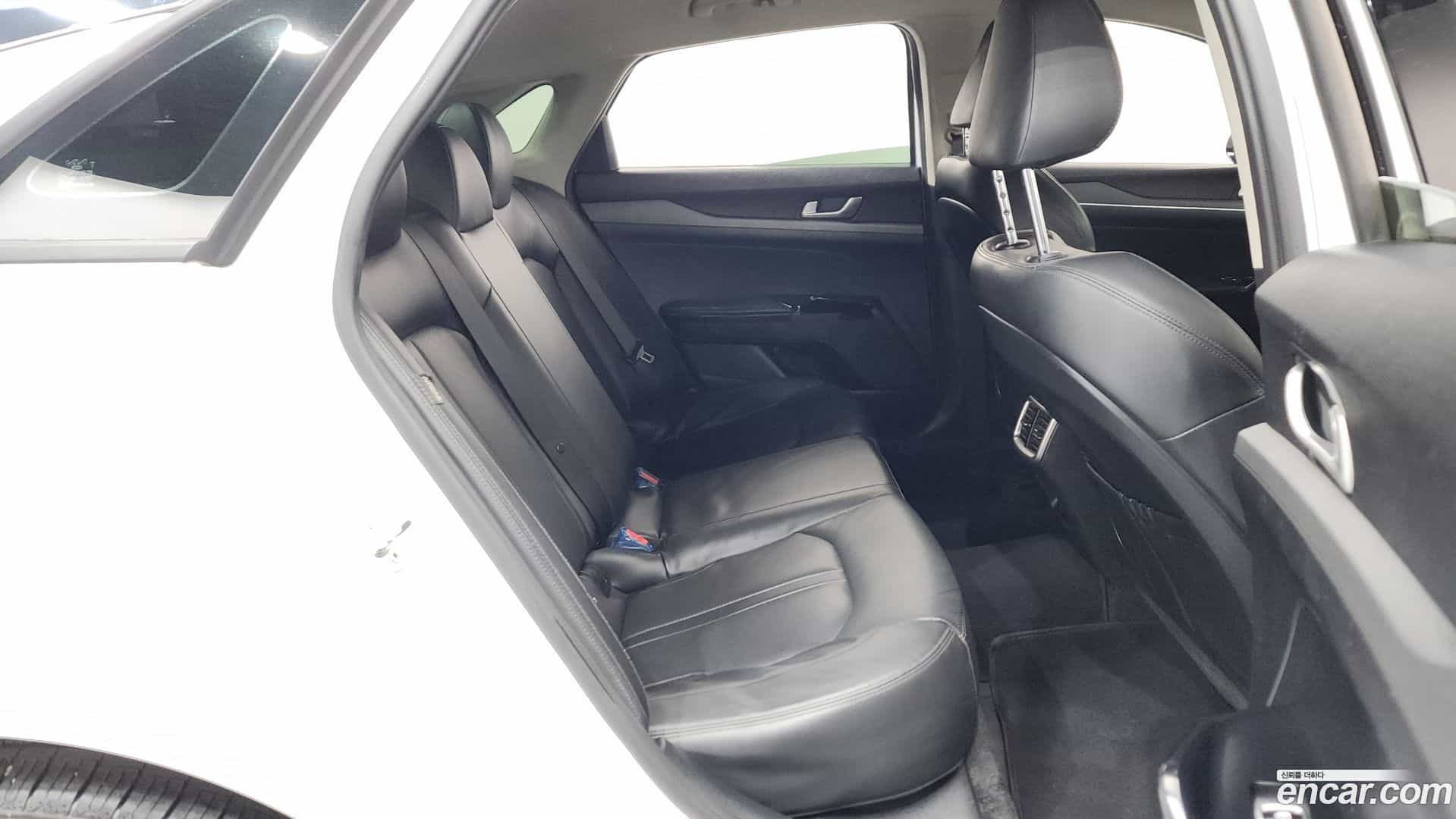 K5 Kia 2024.1-INNER-036