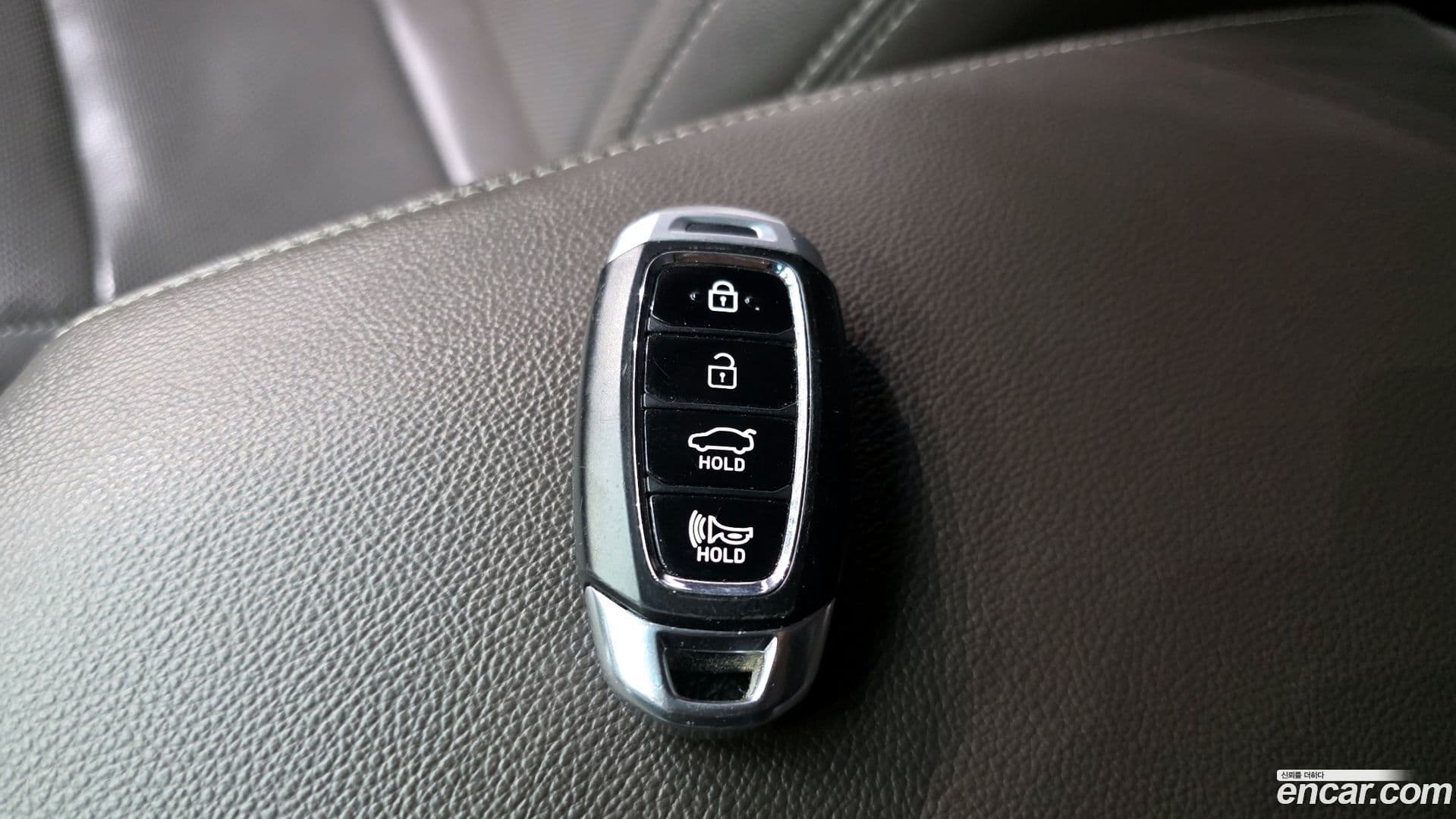 Main__Slider__Photo:Grandeur Hyundai 2019.6-30