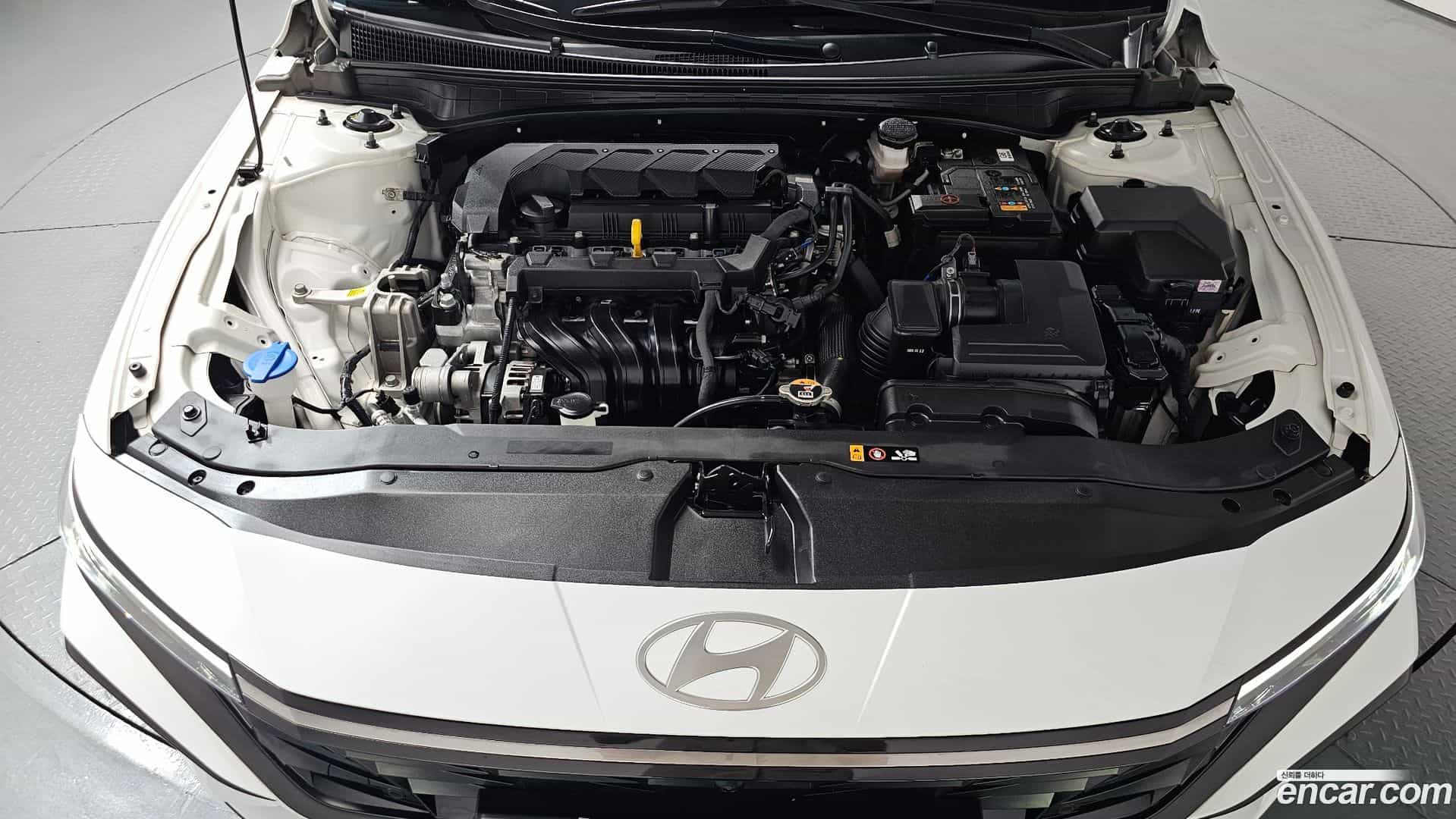 AVANTE Hyundai 2023.6-OUTER-006