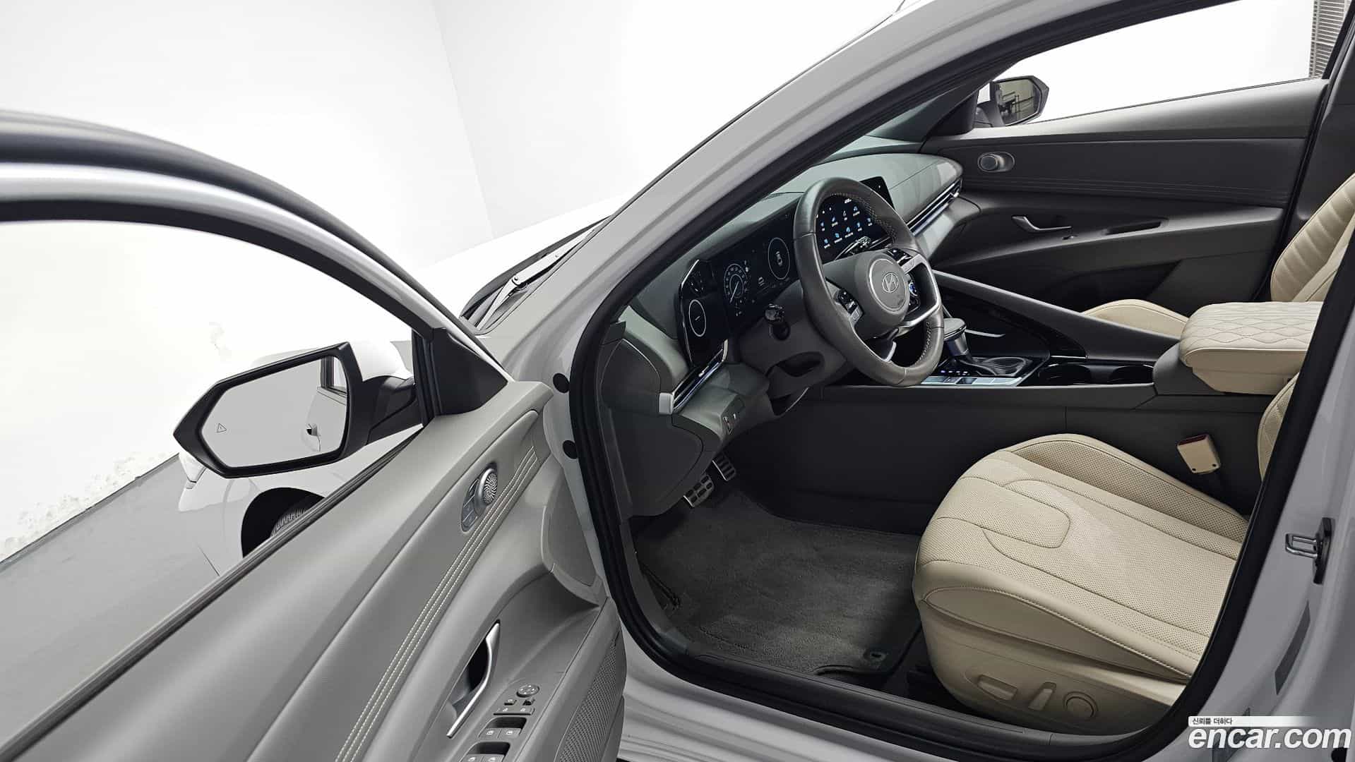 AVANTE Hyundai 2023.6-INNER-010