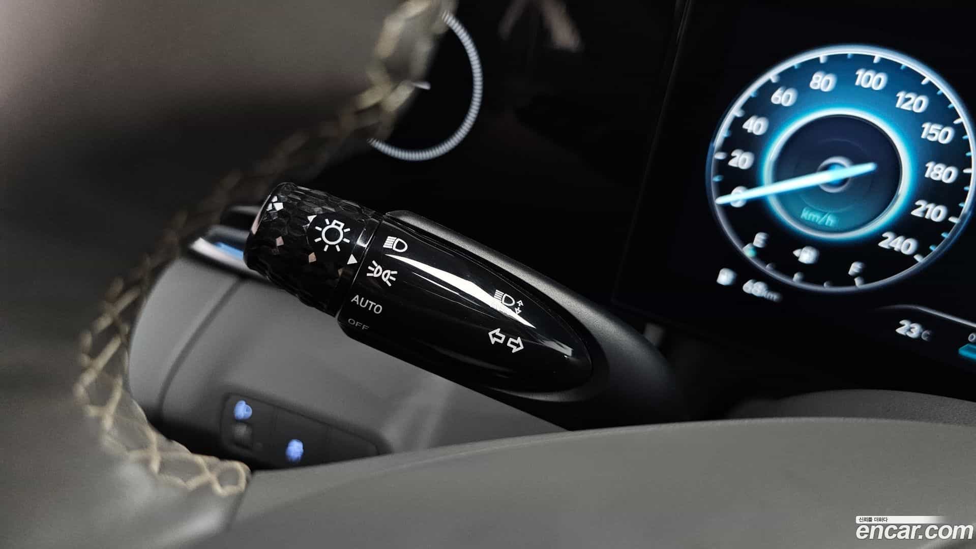 AVANTE Hyundai 2023.6-OPTION-047