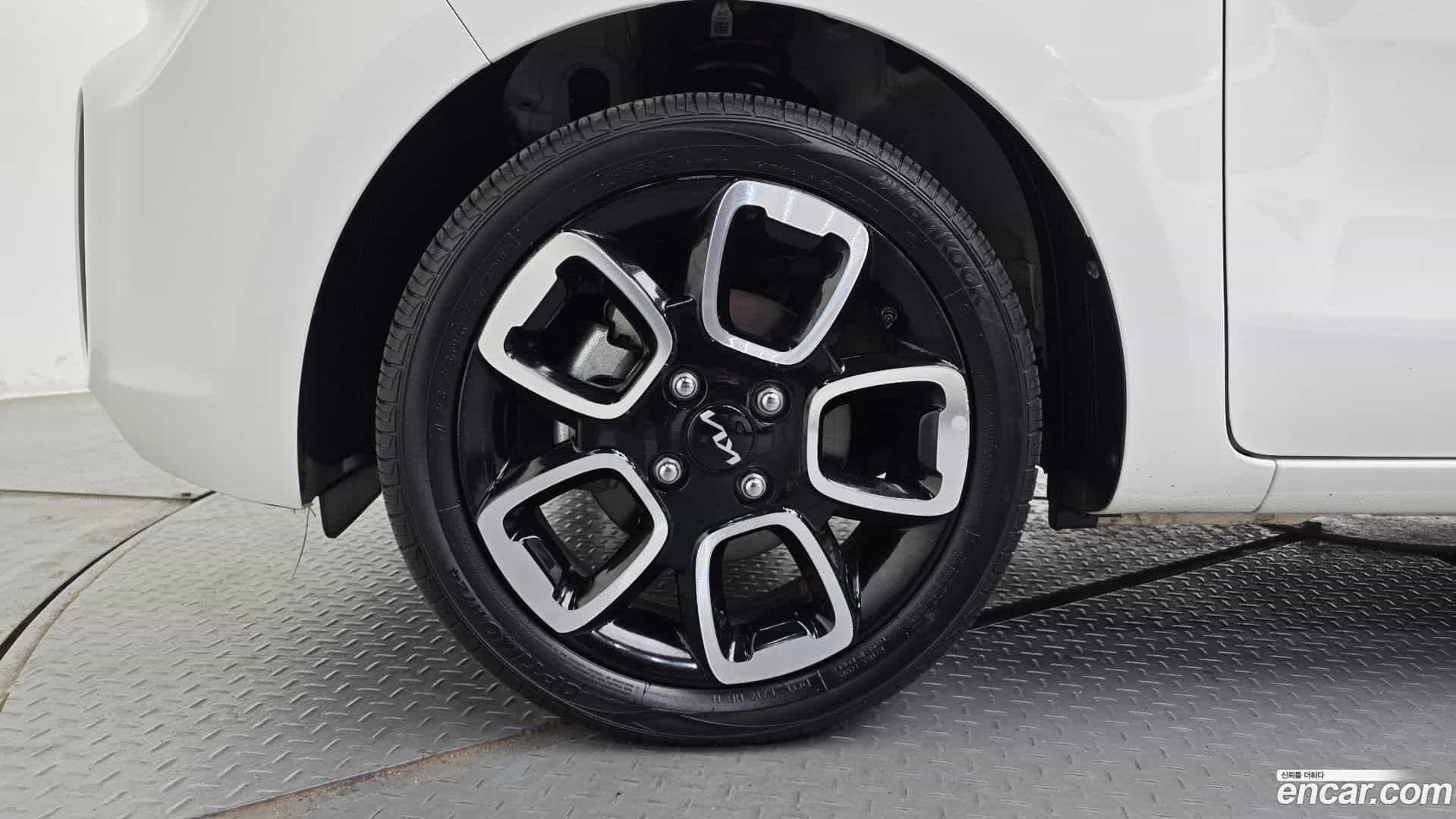 RAY Kia 2022.6-OUTER-005