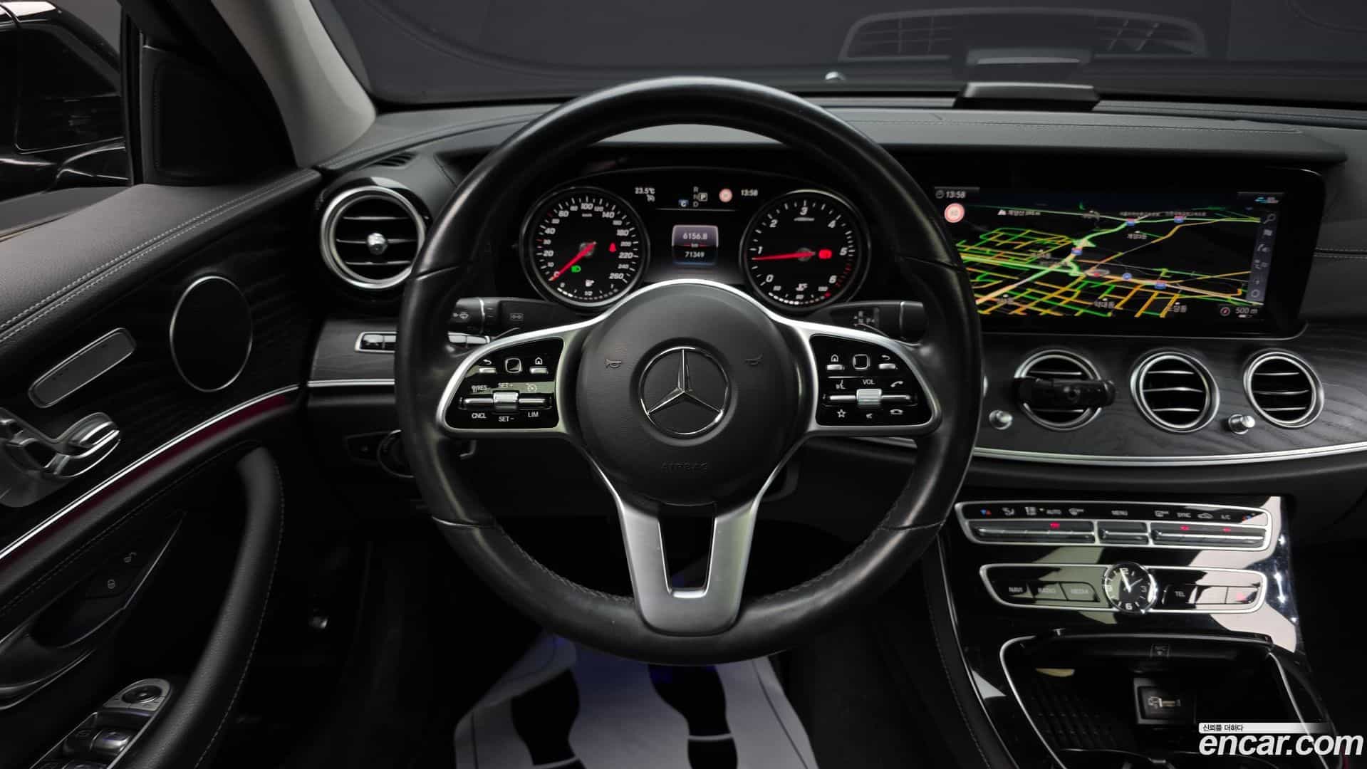 E-Class Mercedes-Benz 2020.5-OPTION-017