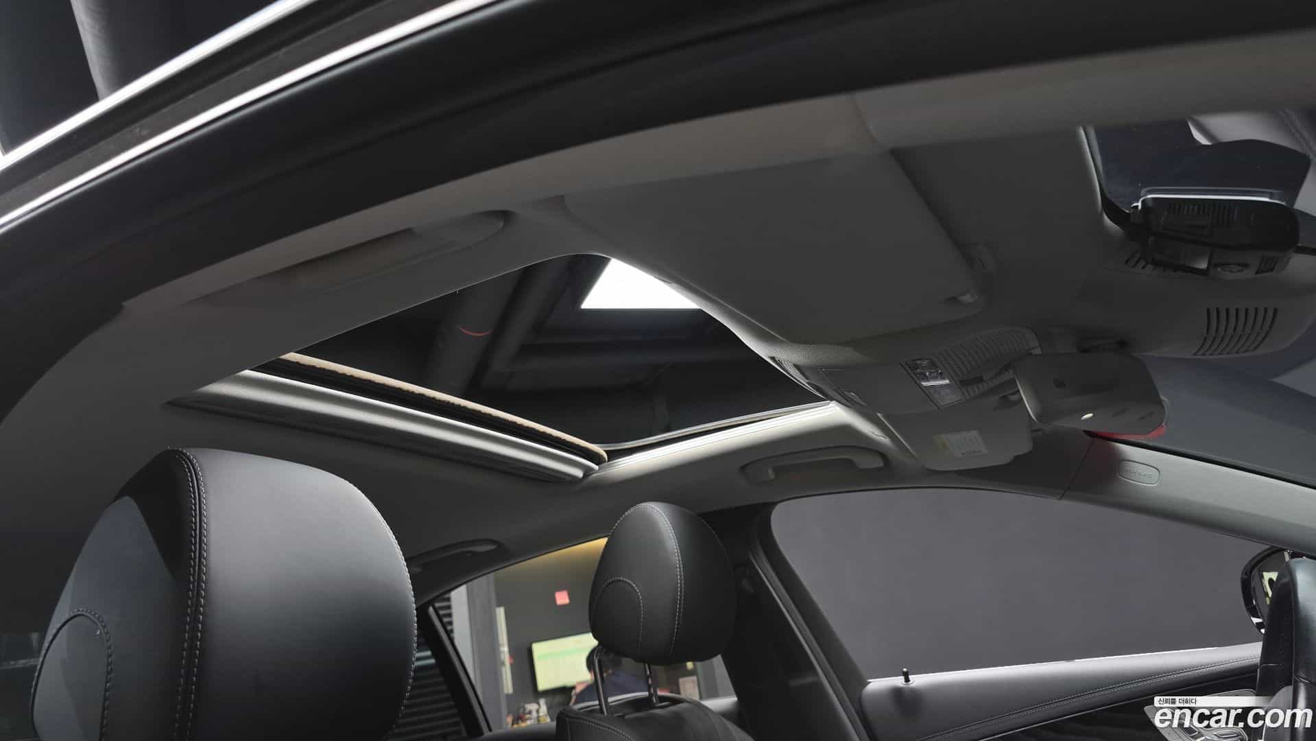 E-Class Mercedes-Benz 2020.5-OPTION-019