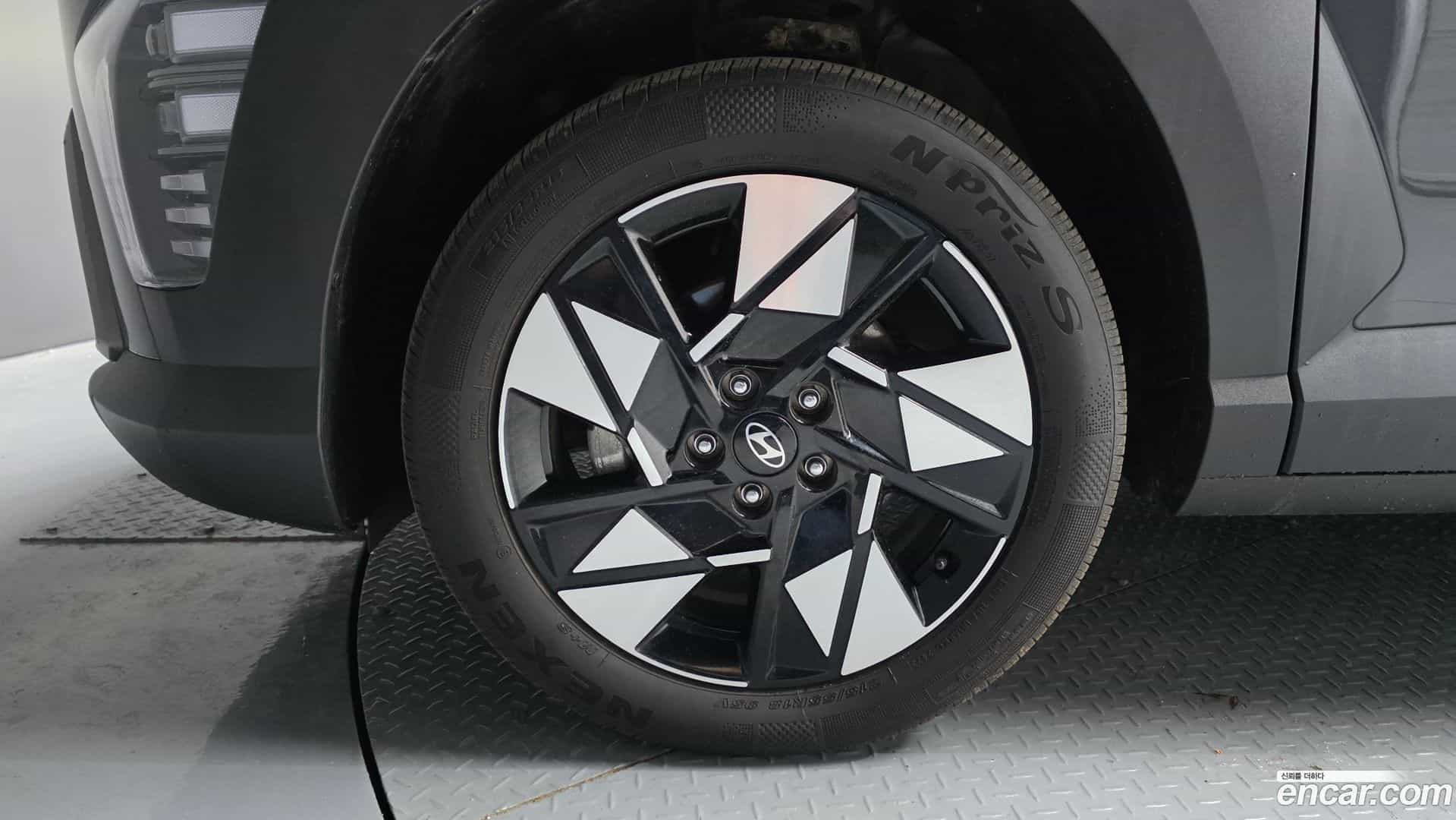 Kona Hyundai 2023.6-OUTER-005
