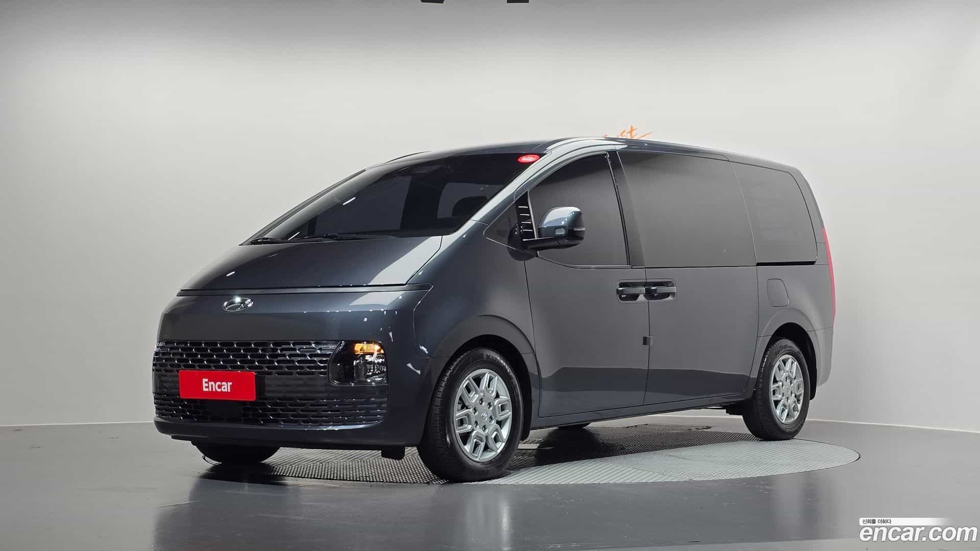 Staria Hyundai 2022.1-OUTER-001