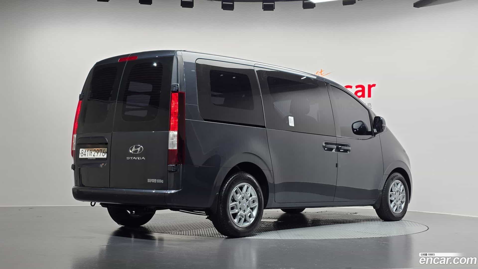 Staria Hyundai 2022.1-OUTER-002