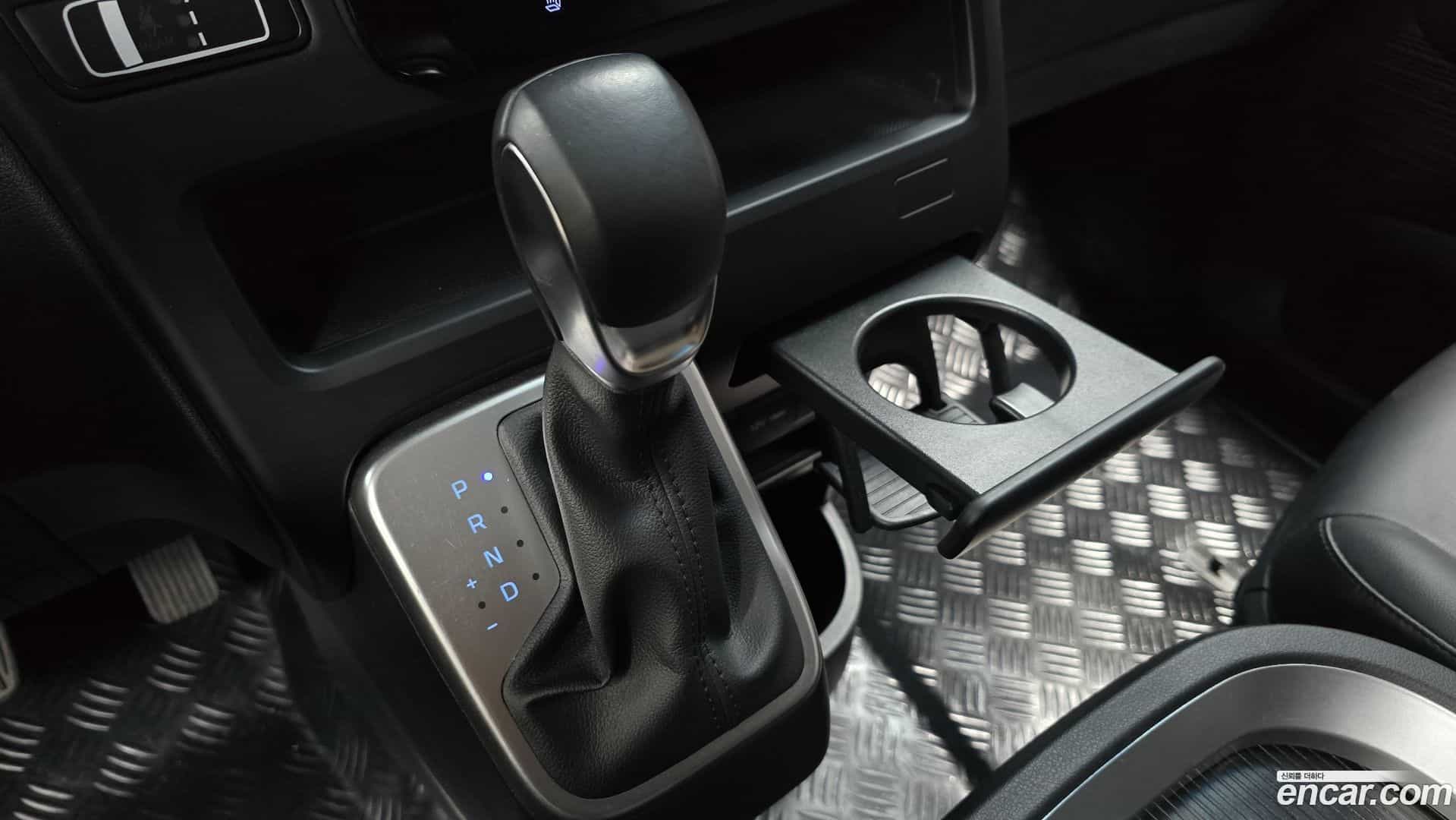 Staria Hyundai 2022.1-INNER-009