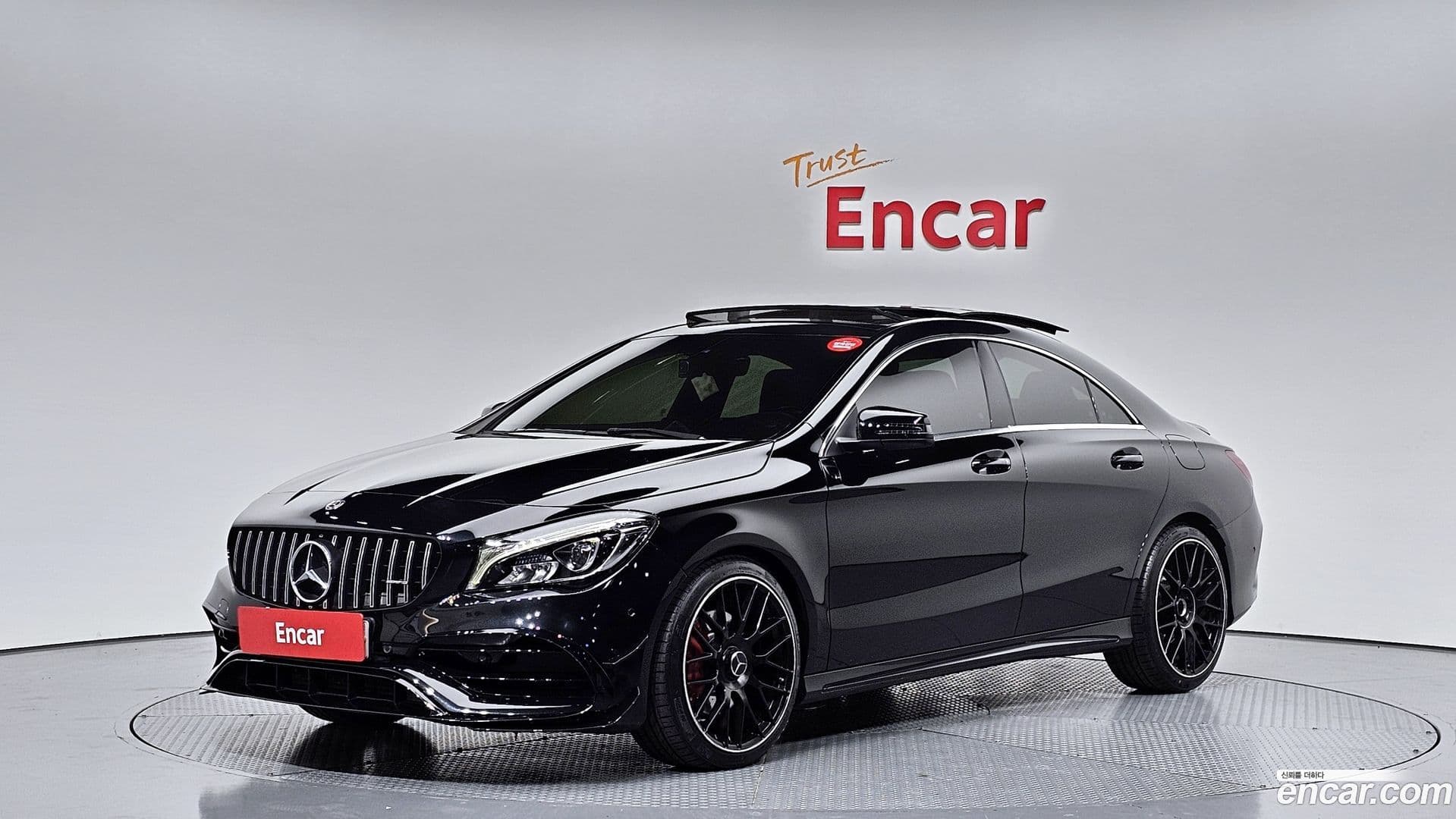 Main__Slider__Photo:CLA-Class Mercedes-Benz 2018.4-0