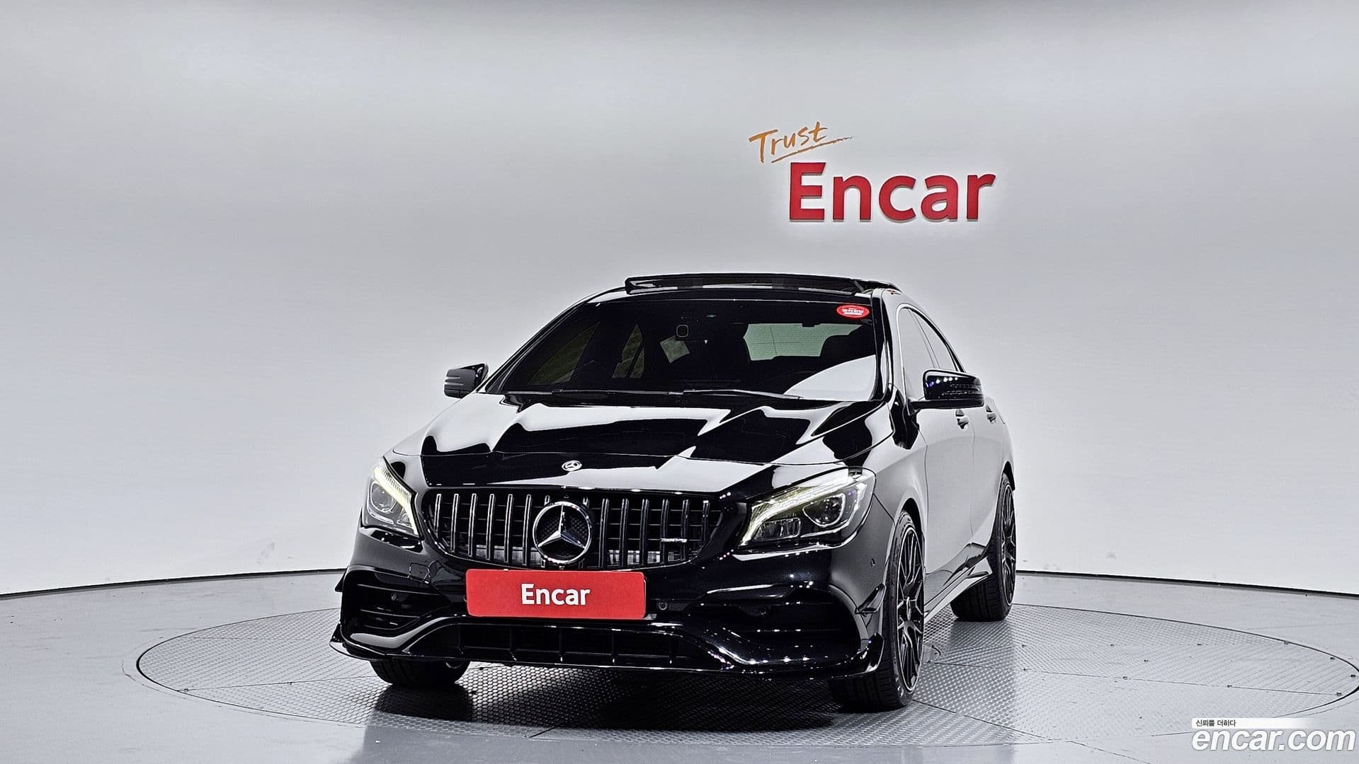 Main__Slider__Photo:CLA-Class Mercedes-Benz 2018.4-2