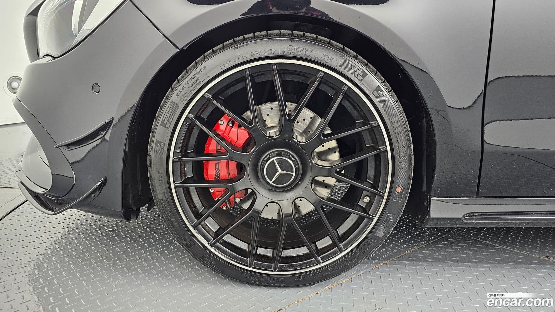 Main__Slider__Photo:CLA-Class Mercedes-Benz 2018.4-4