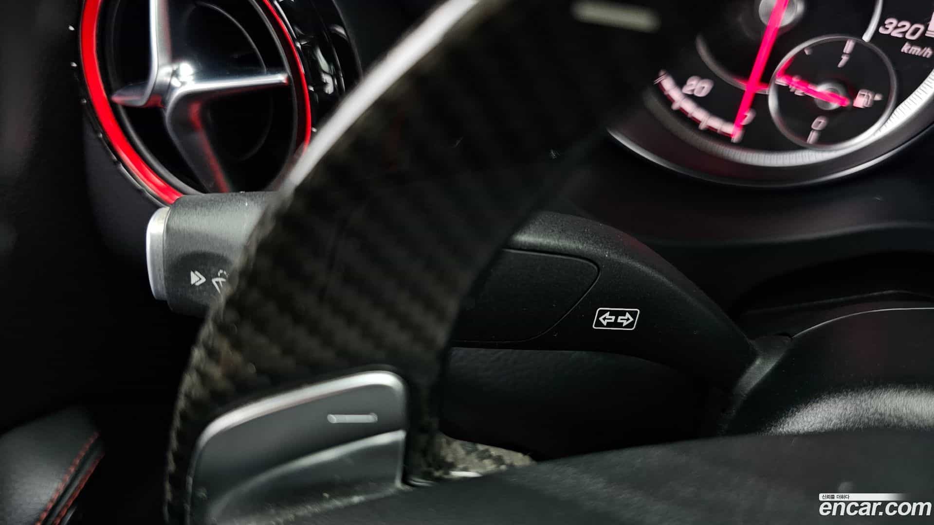 CLA-Class Mercedes-Benz 2018.4-OPTION-021