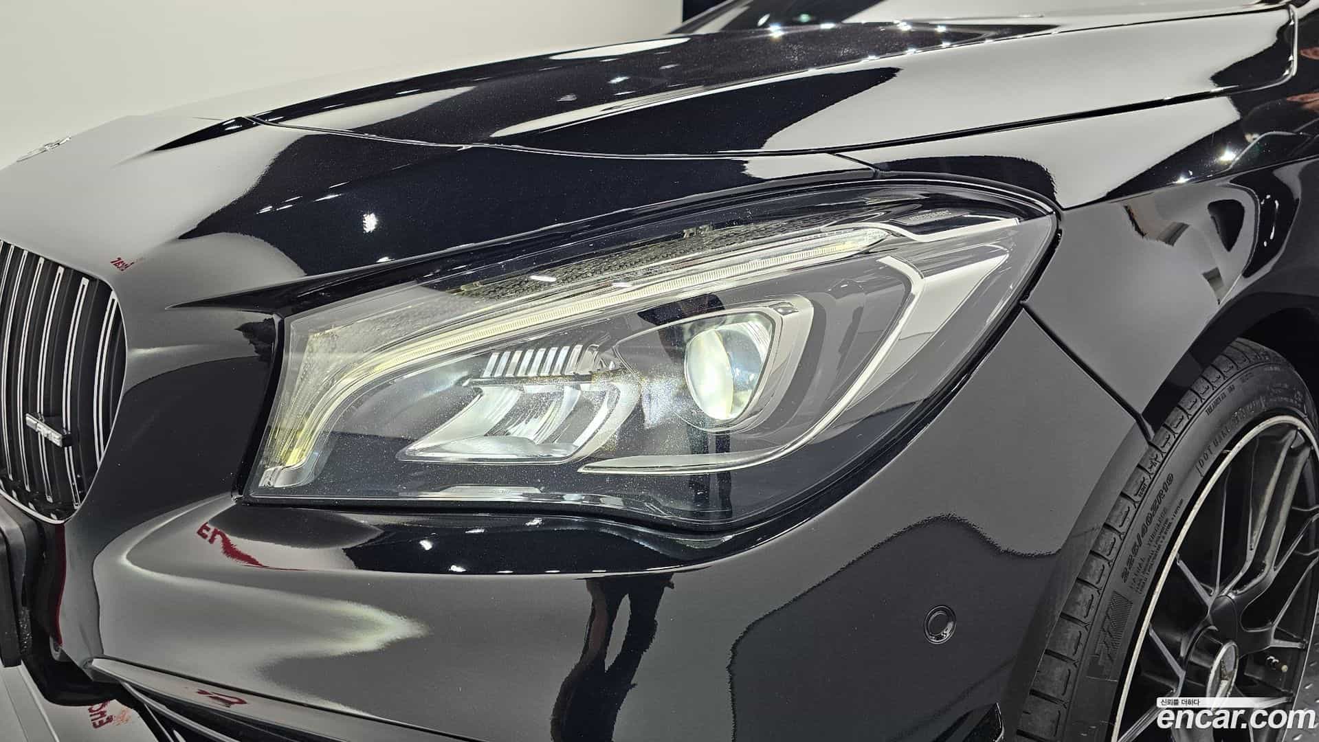 CLA-Class Mercedes-Benz 2018.4-OUTER-032