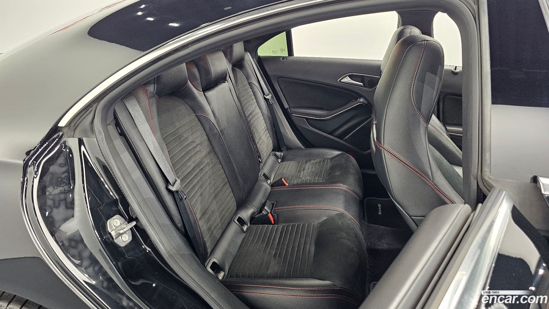 Main__Slider__Photo:CLA-Class Mercedes-Benz 2018.4-25