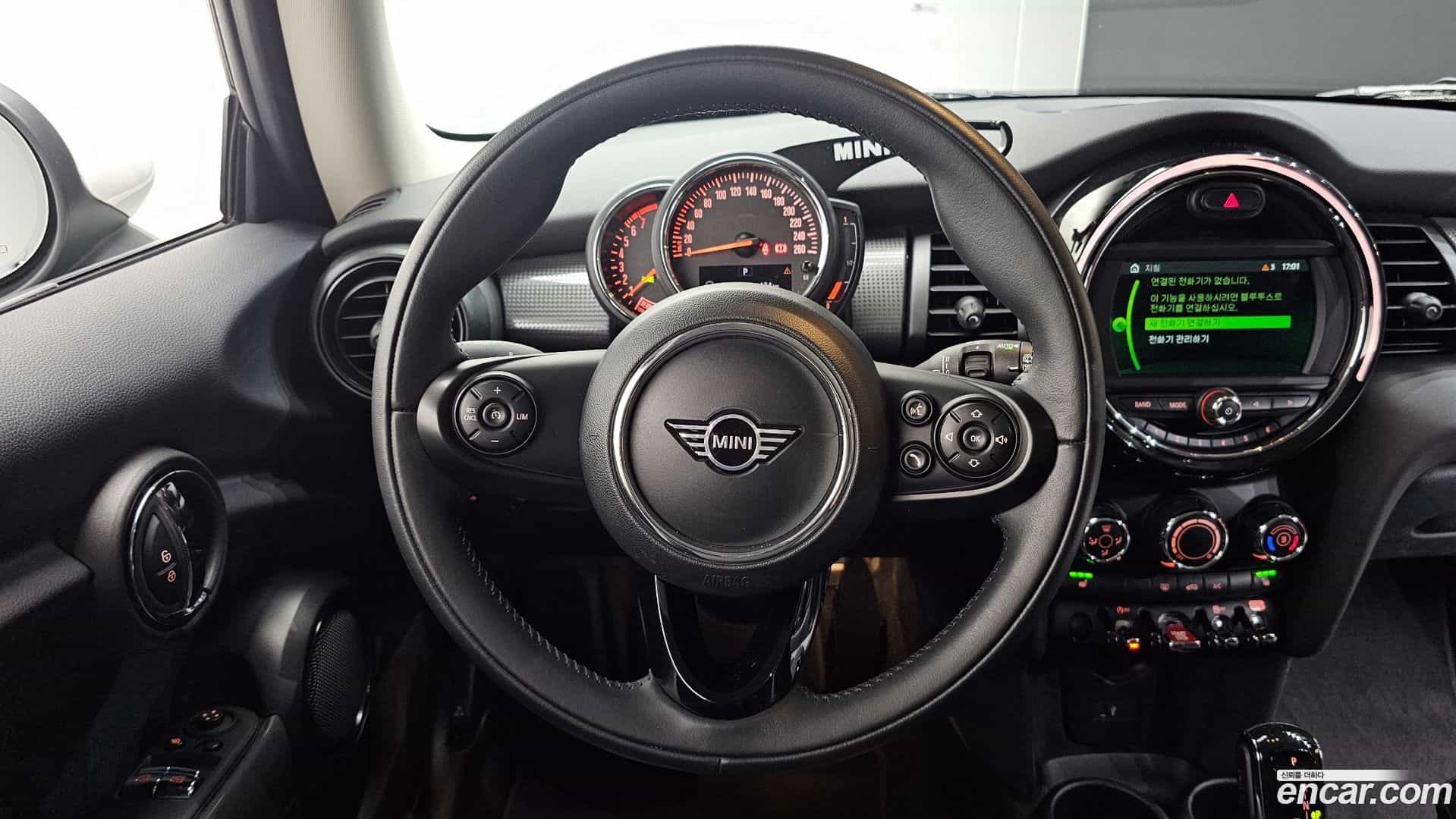 Cooper Mini 2020.4-OPTION-016