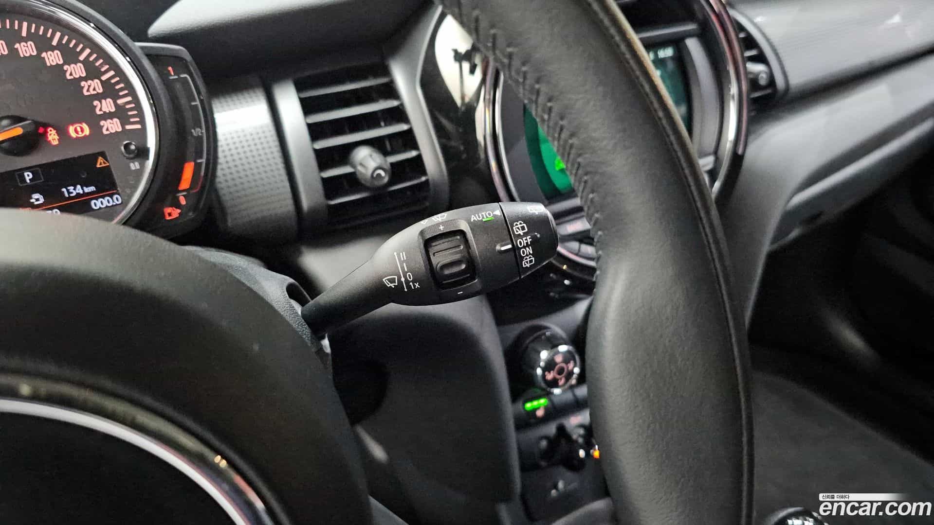 Cooper Mini 2020.4-OPTION-021