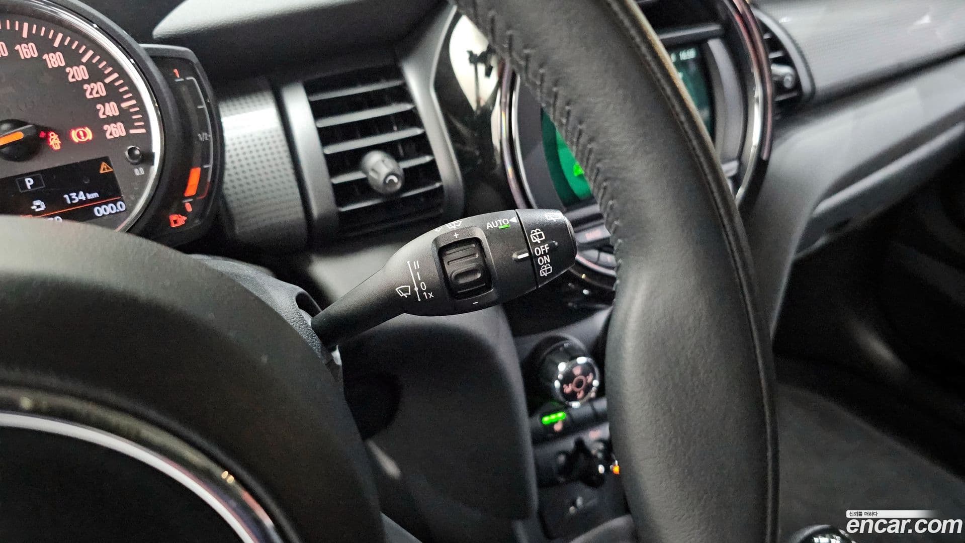 Main__Slider__Photo:Cooper Mini 2020.4-16