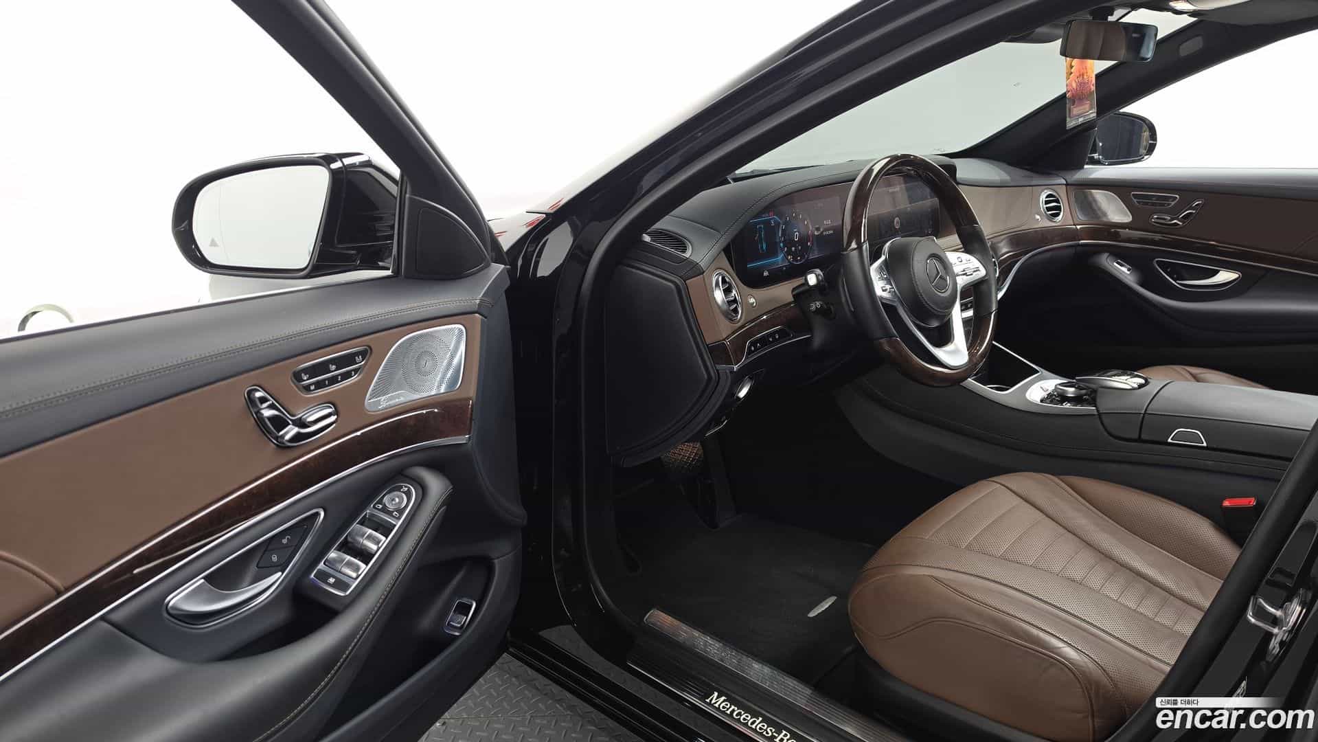 S-Class Mercedes-Benz 2018.8-INNER-010