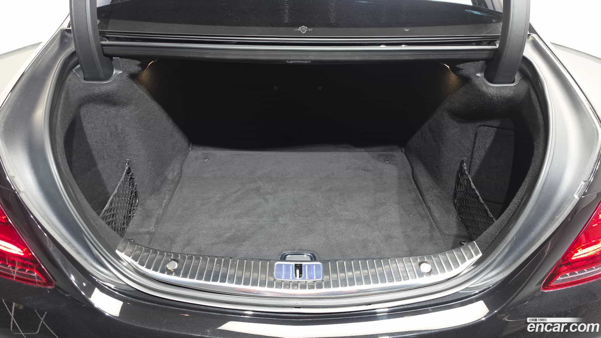 S-Class Mercedes-Benz 2018.8-OPTION-024