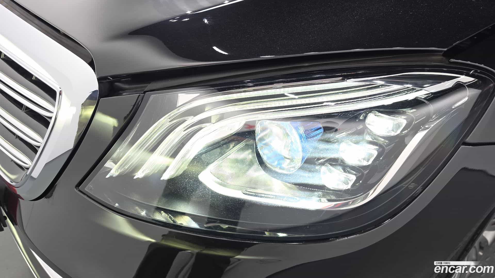 S-Class Mercedes-Benz 2018.8-OUTER-032