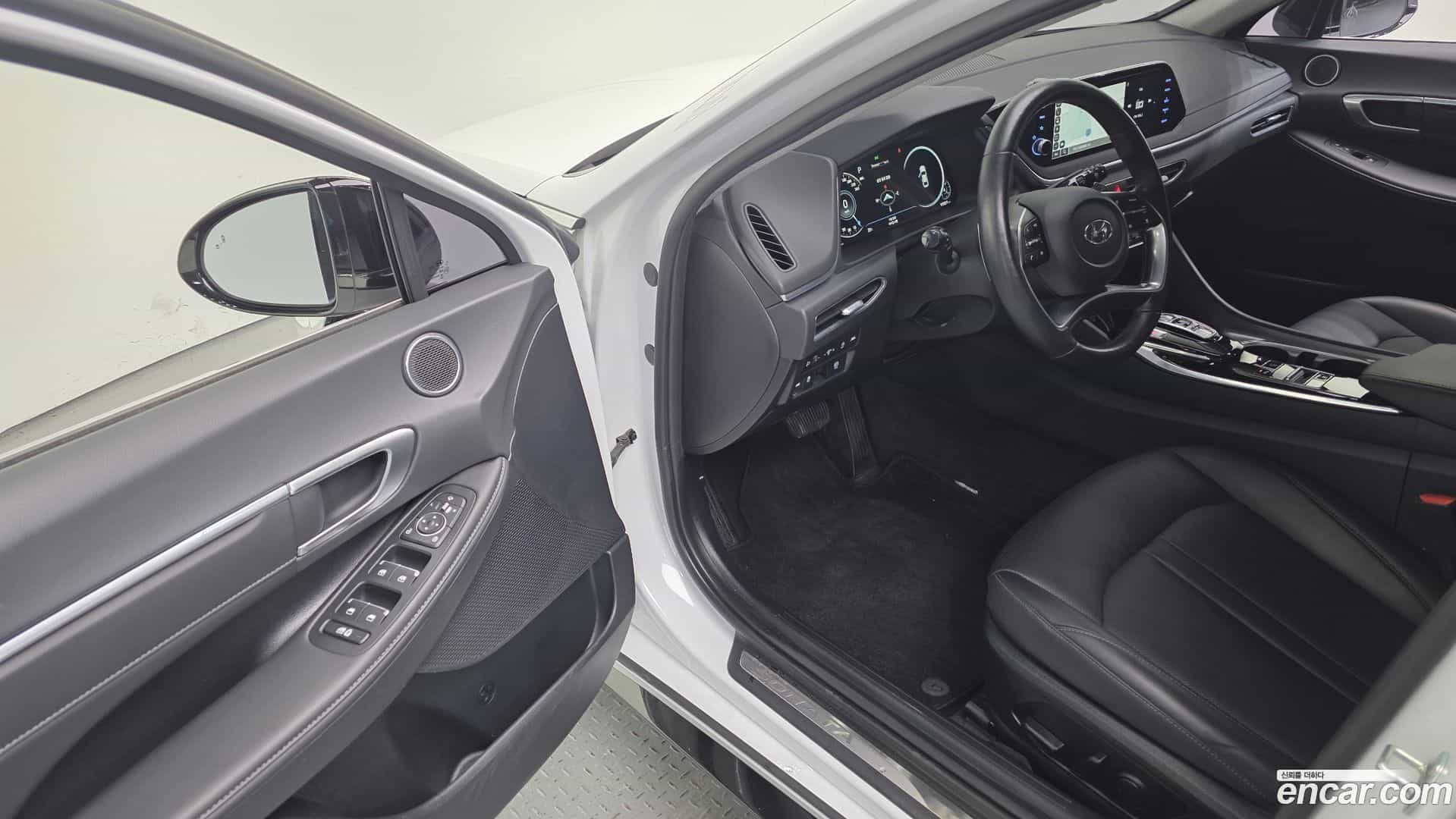 Sonata Hyundai 2022.2-OPTION-015