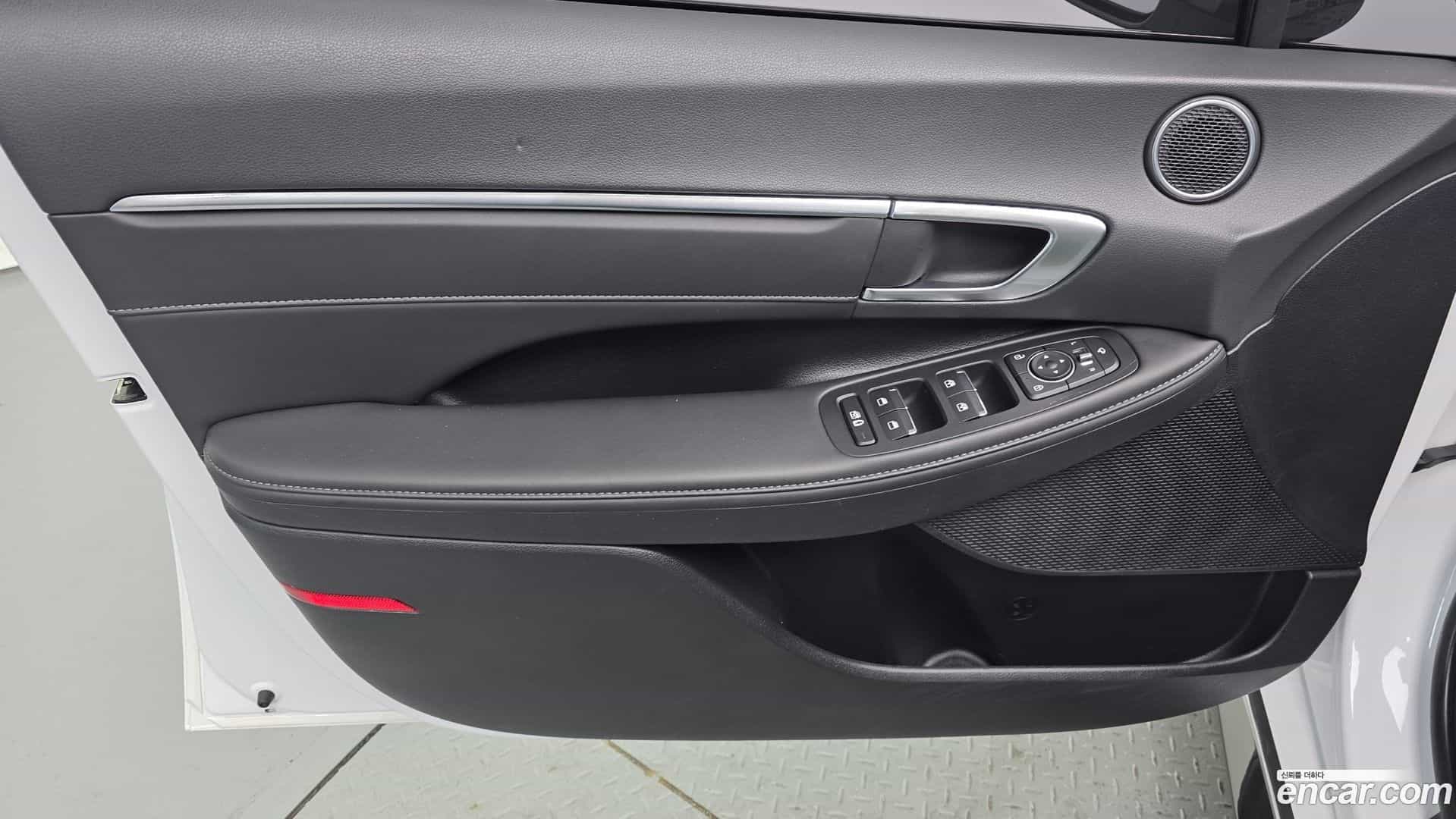 Sonata Hyundai 2022.2-INNER-035