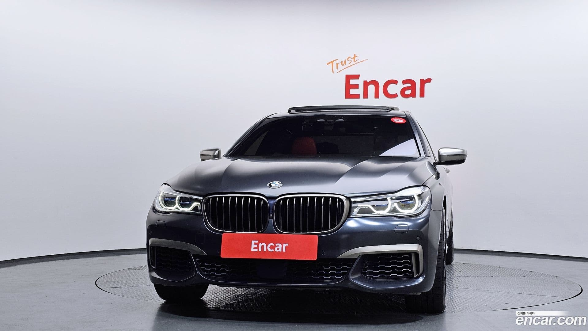 Main__Slider__Photo:7-Series BMW 2018.3-2