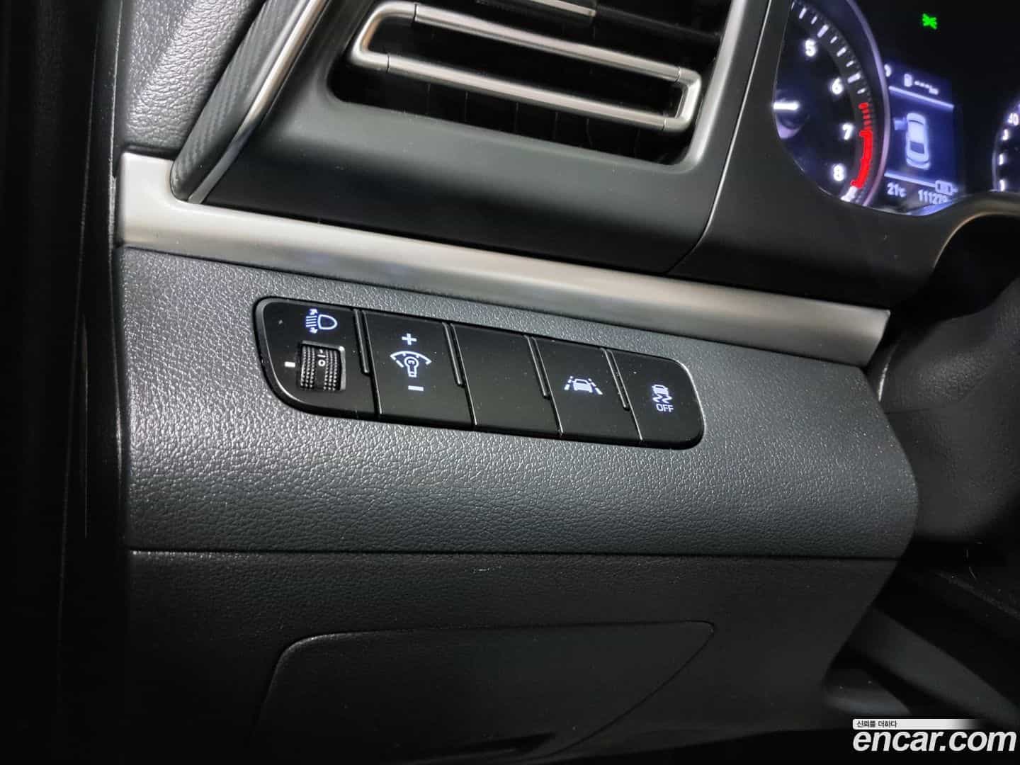 AVANTE Hyundai 2019.9-OPTION-017