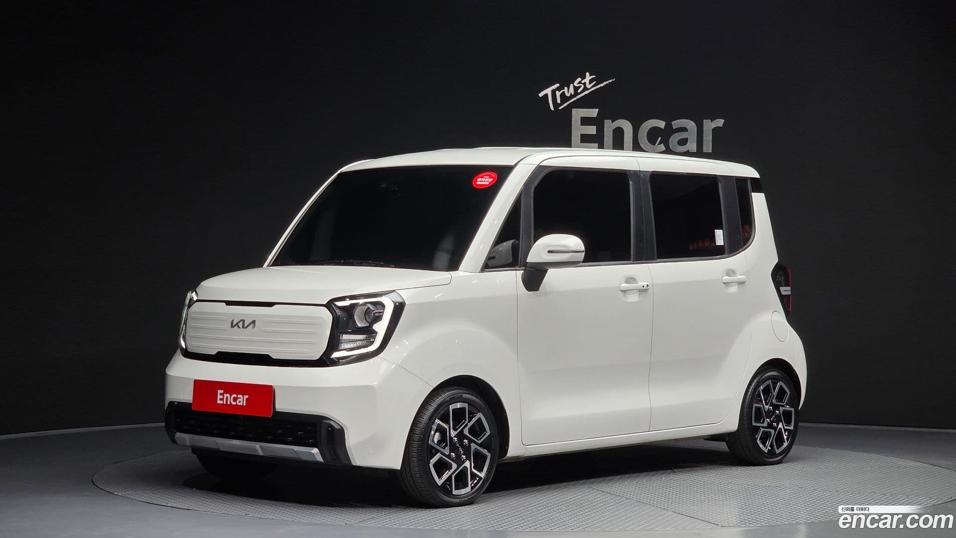 Main__Slider__Photo:RAY Kia 2023.4-0