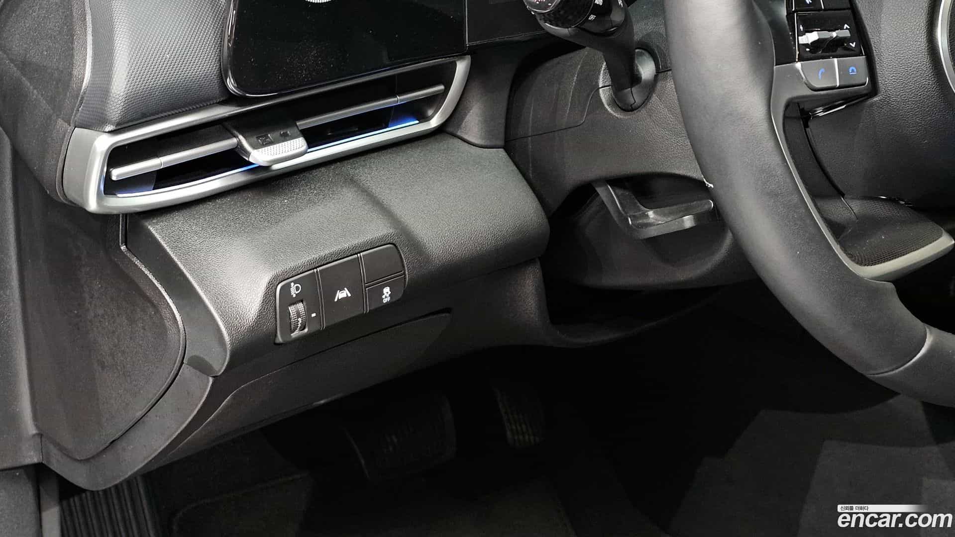 AVANTE Hyundai 2022.8-OPTION-021