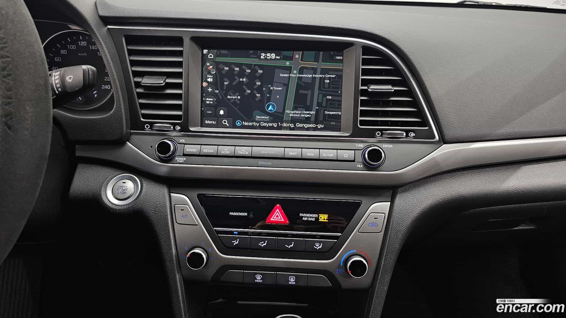 AVANTE Hyundai 2017.8-OPTION-018