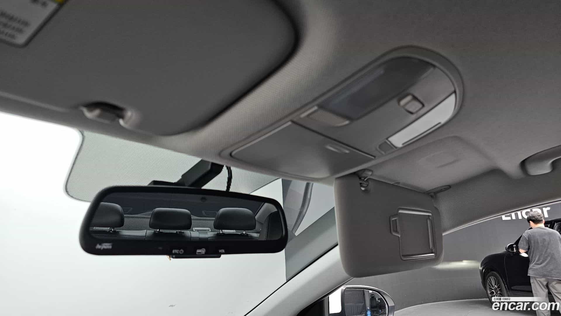 AVANTE Hyundai 2017.8-OPTION-040