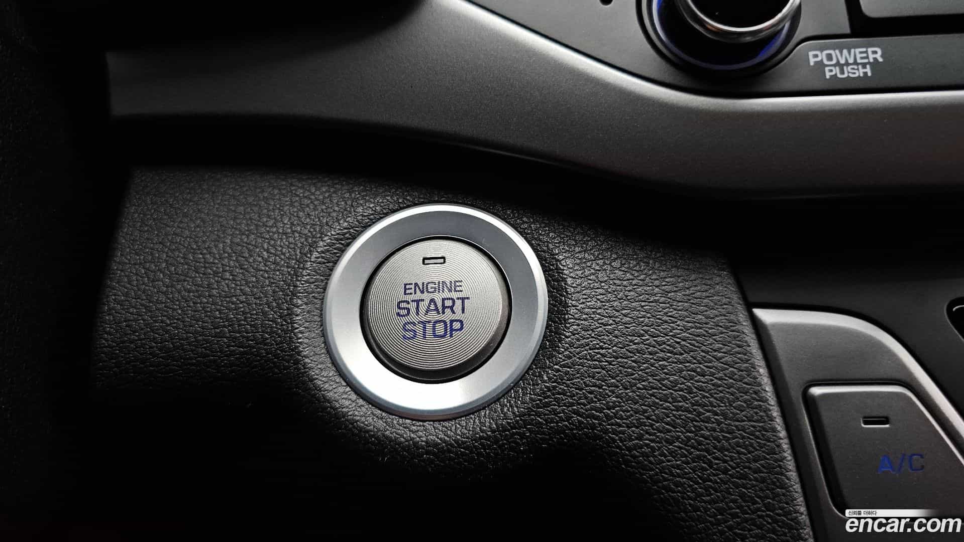 AVANTE Hyundai 2017.8-OPTION-042