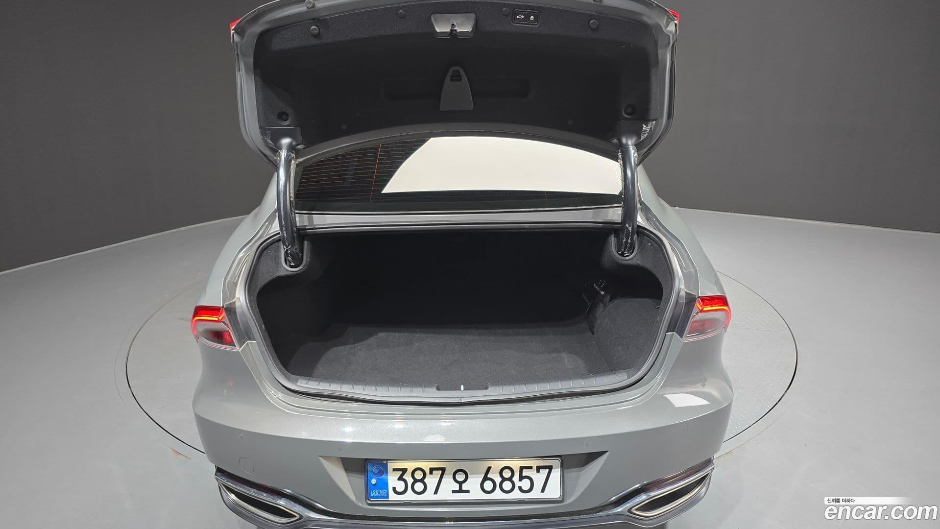 Main__Slider__Photo:Grandeur Hyundai 2022.6-31