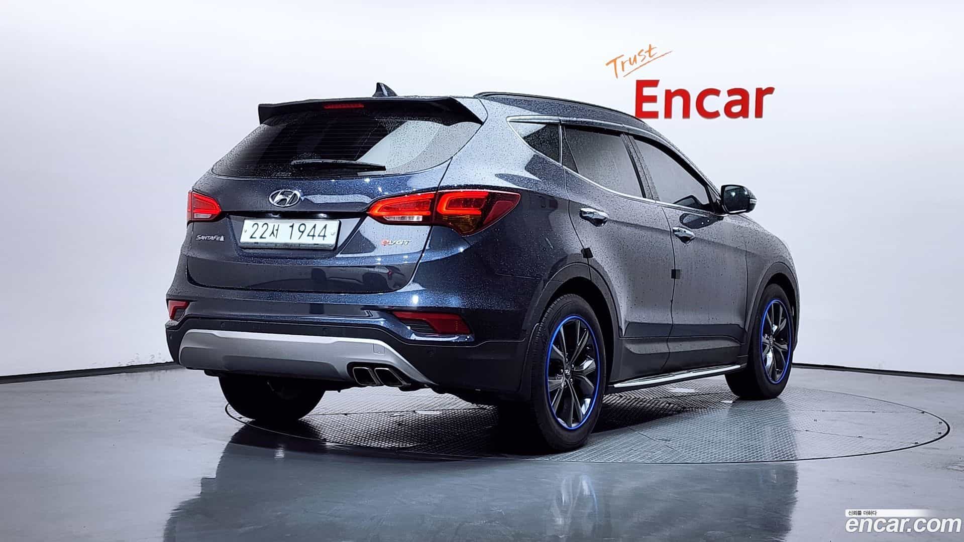 Santafe Hyundai 2015.6-OUTER-002