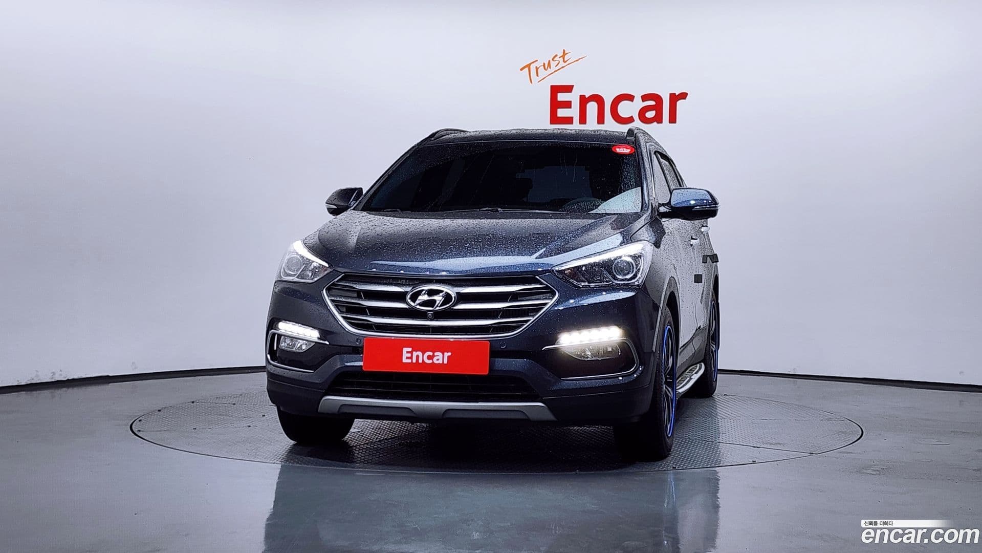 Main__Slider__Photo:Santafe Hyundai 2015.6-2