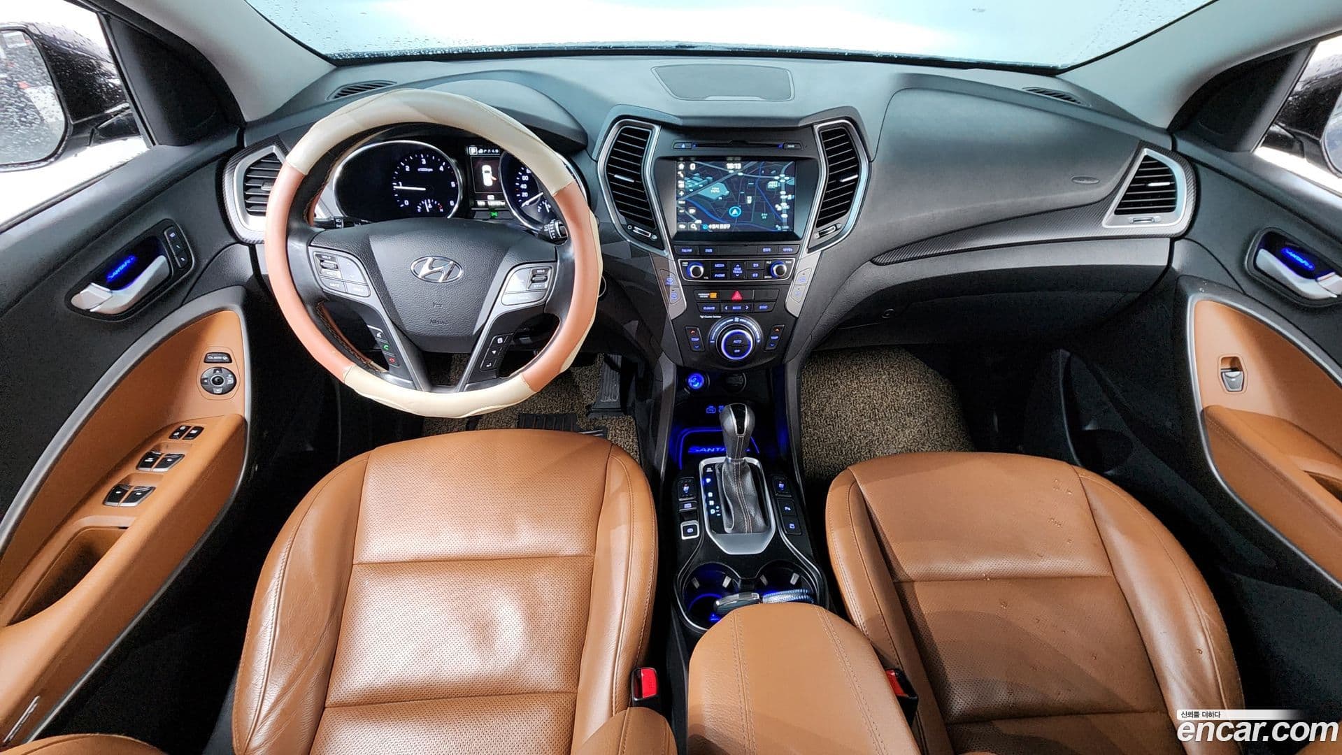Main__Slider__Photo:Santafe Hyundai 2015.6-6