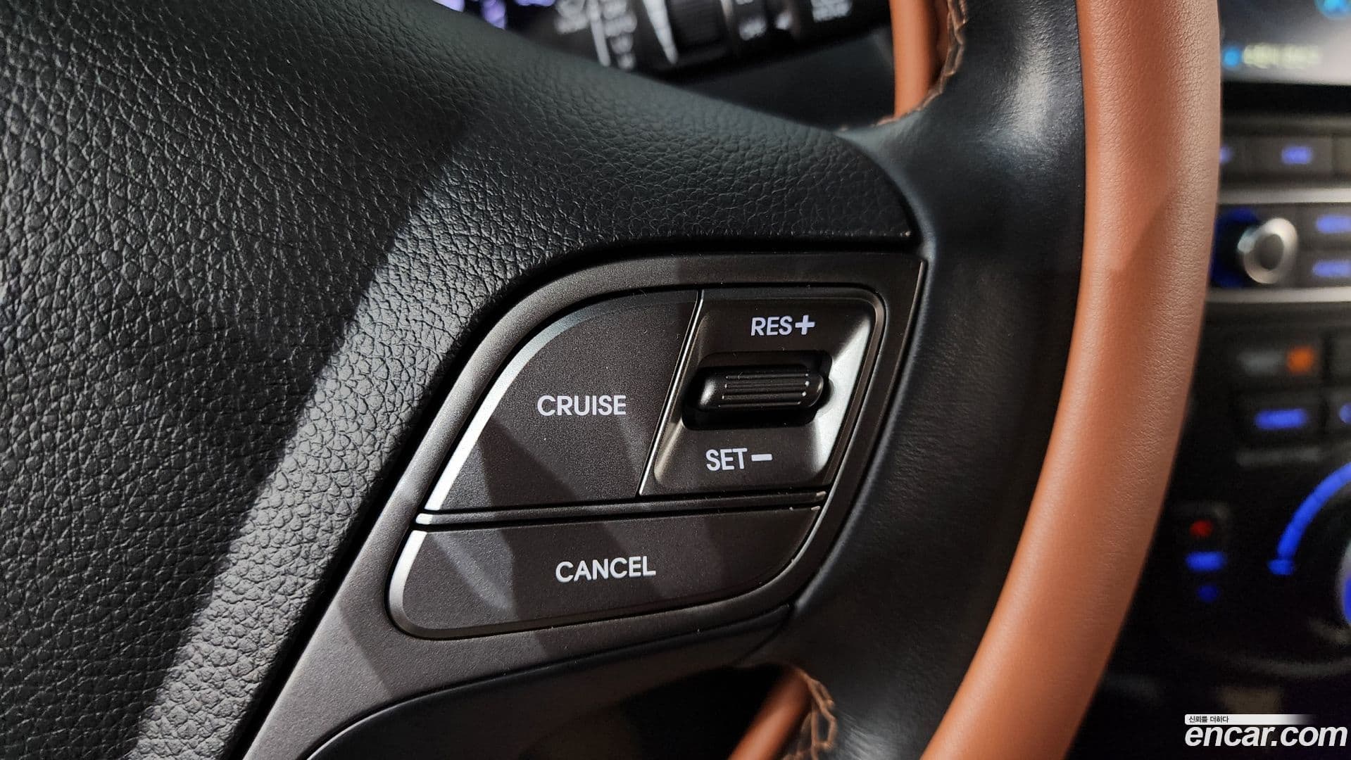 Main__Slider__Photo:Santafe Hyundai 2015.6-16